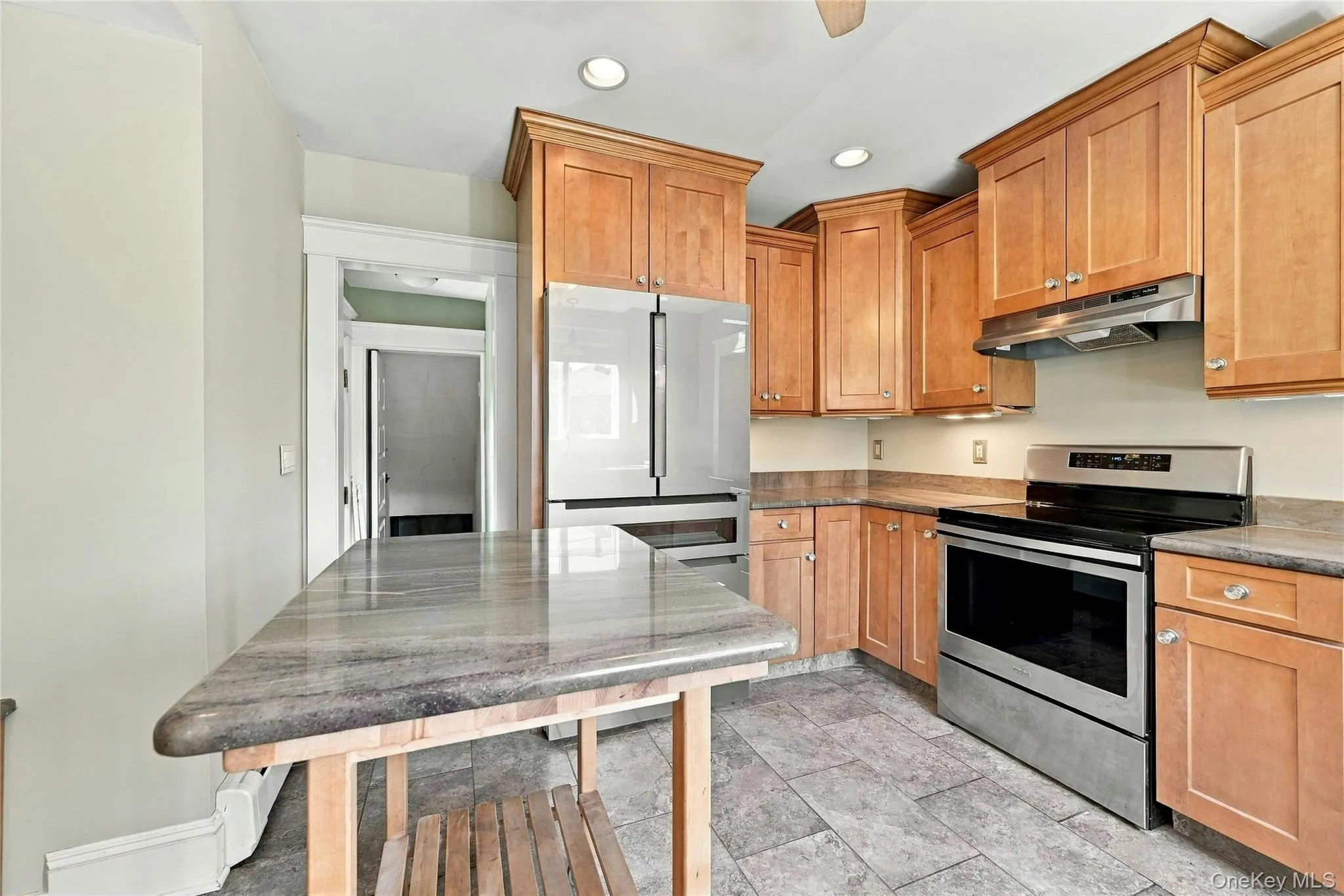 200 Scudder Avenue, Huntington, NY, 4 Bedrooms Bedrooms, 8 Rooms Rooms,2 BathroomsBathrooms,Residential,For Rent,Scudder,0,1051955 200 Scudder Avenue, Huntington, NY, 4 Bedrooms Bedrooms, 8 Rooms Rooms,2 BathroomsBathrooms,Residential,For Rent,Scudder,0,1051955