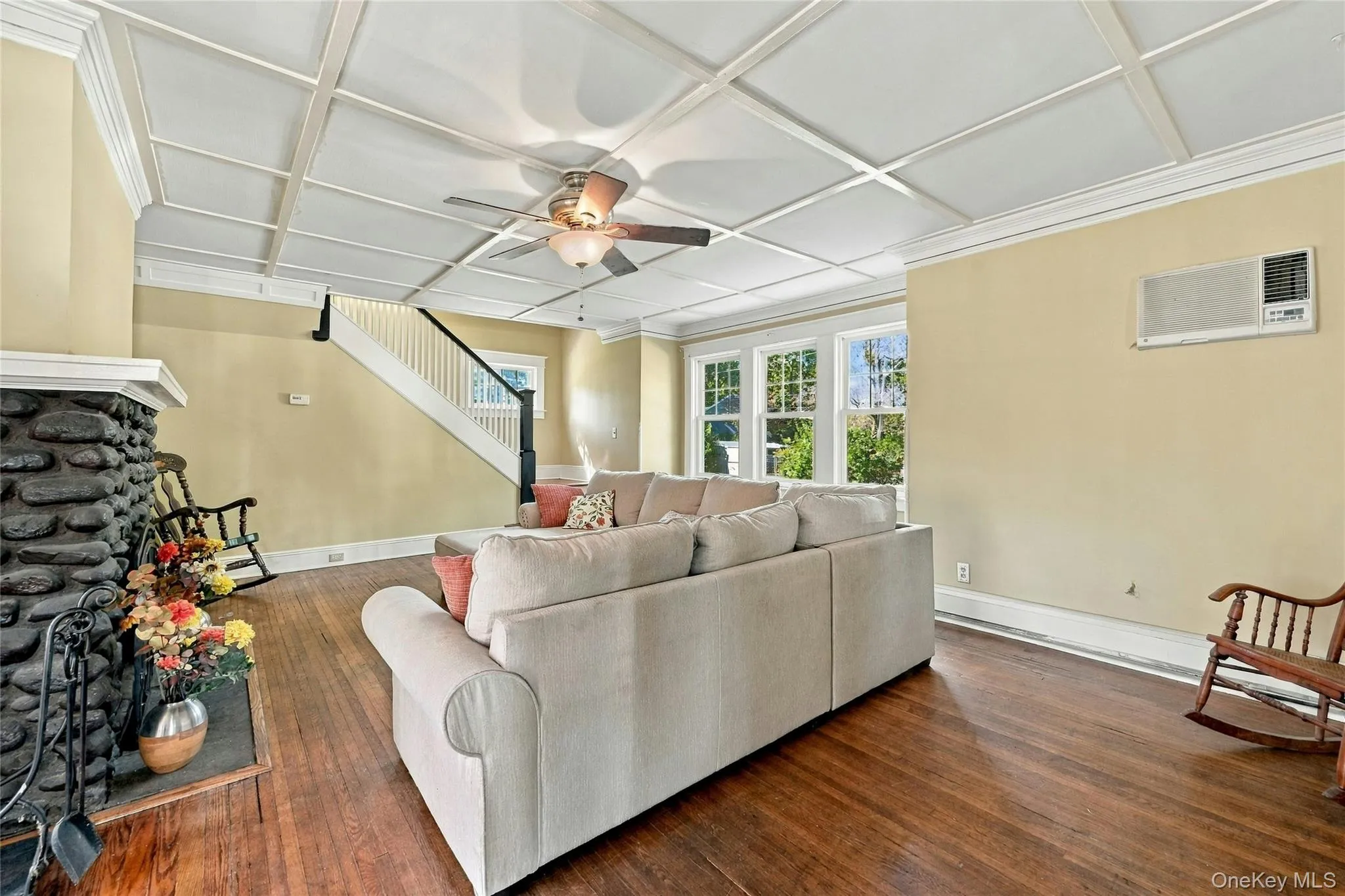 200 Scudder Avenue, Huntington, NY, 4 Bedrooms Bedrooms, 8 Rooms Rooms,2 BathroomsBathrooms,Residential,For Rent,Scudder,0,1051955 200 Scudder Avenue, Huntington, NY, 4 Bedrooms Bedrooms, 8 Rooms Rooms,2 BathroomsBathrooms,Residential,For Rent,Scudder,0,1051955
