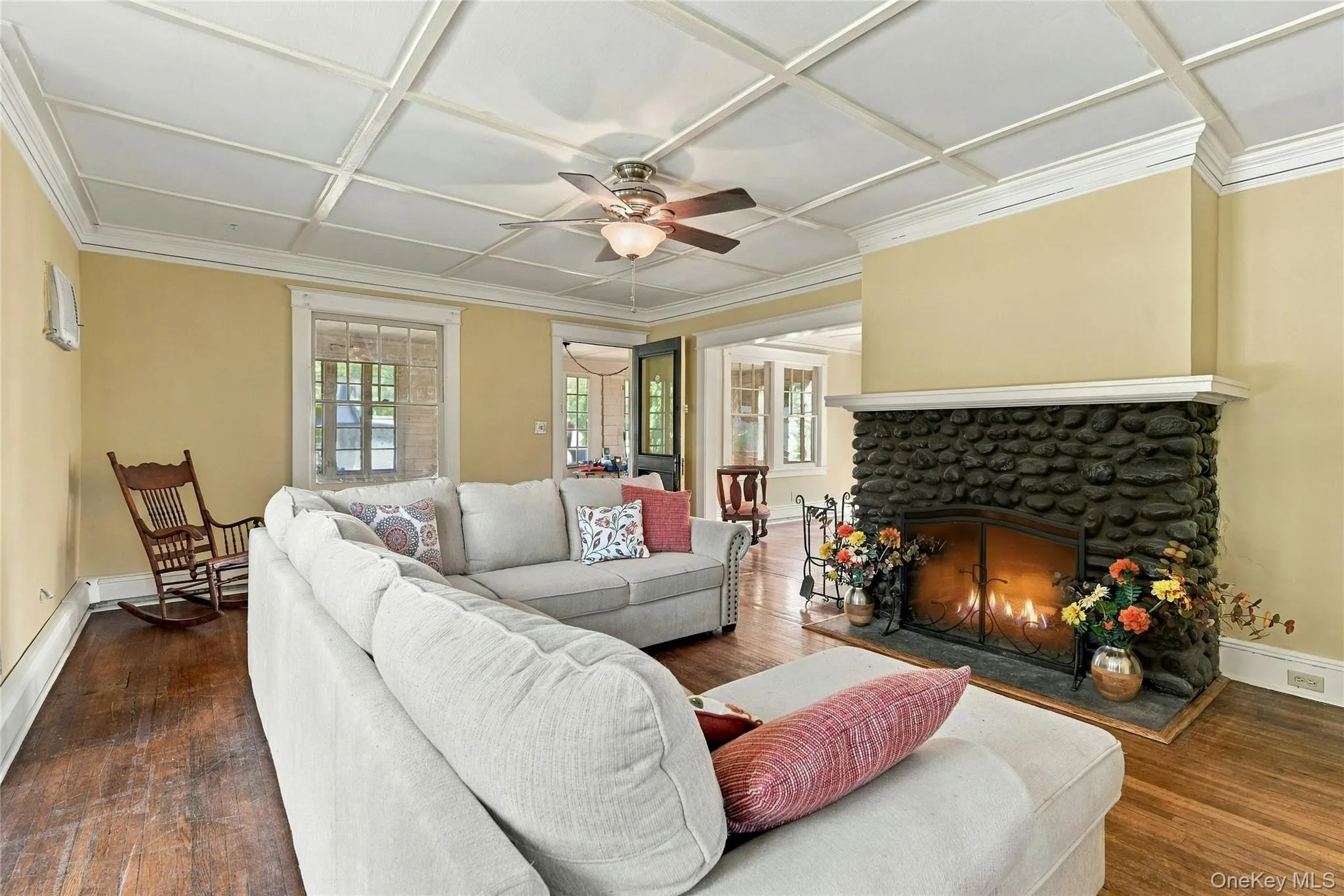 200 Scudder Avenue, Huntington, NY, 4 Bedrooms Bedrooms, 8 Rooms Rooms,2 BathroomsBathrooms,Residential,For Rent,Scudder,0,1051955 200 Scudder Avenue, Huntington, NY, 4 Bedrooms Bedrooms, 8 Rooms Rooms,2 BathroomsBathrooms,Residential,For Rent,Scudder,0,1051955
