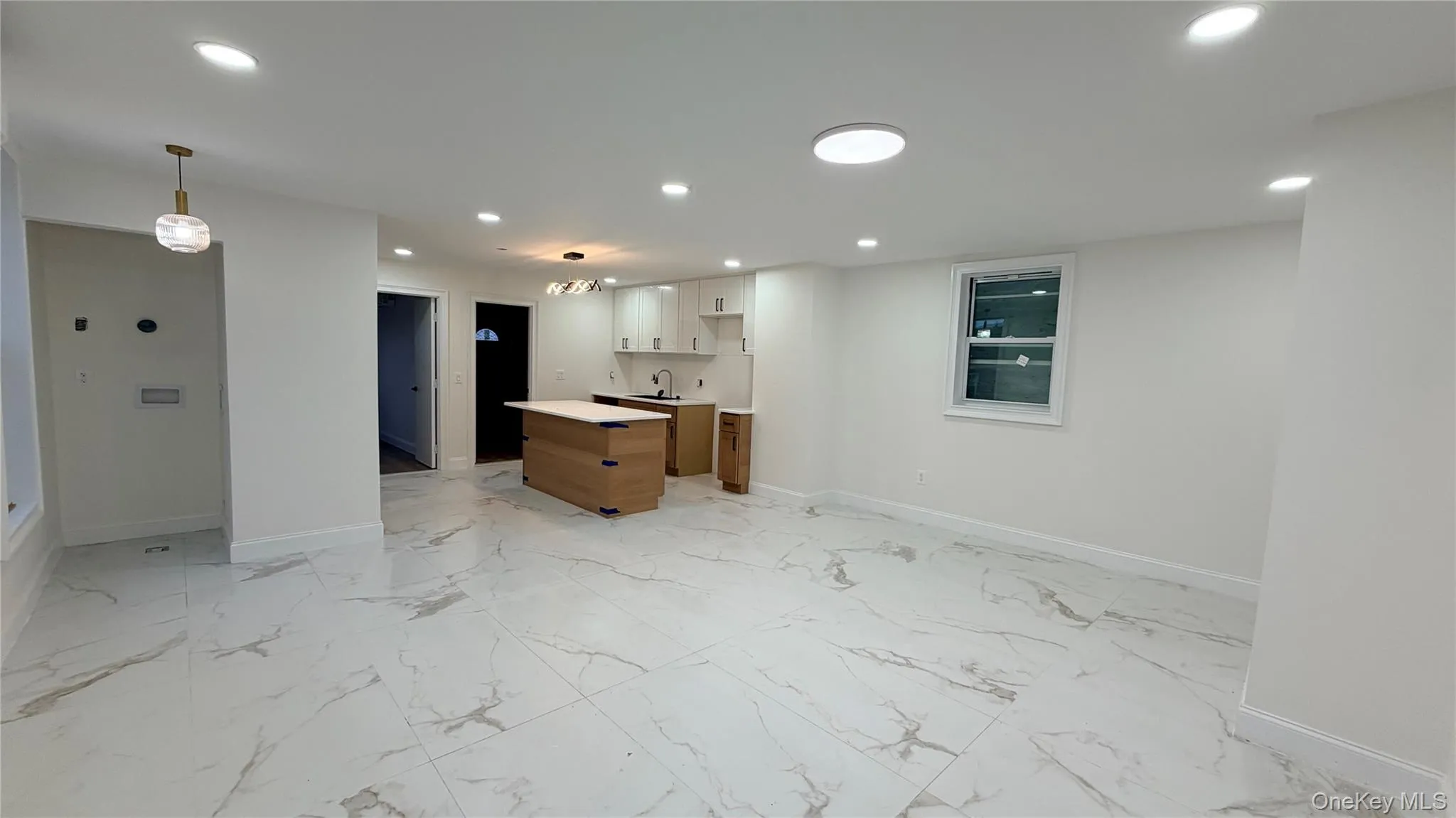 1931 Mayflower Avenue, New York, NY, 3 Bedrooms Bedrooms, 6 Rooms Rooms,2 BathroomsBathrooms,Residential Lease,For Rent,Mayflower,0,1051956 1931 Mayflower Avenue, New York, NY, 3 Bedrooms Bedrooms, 6 Rooms Rooms,2 BathroomsBathrooms,Residential Lease,For Rent,Mayflower,0,1051956