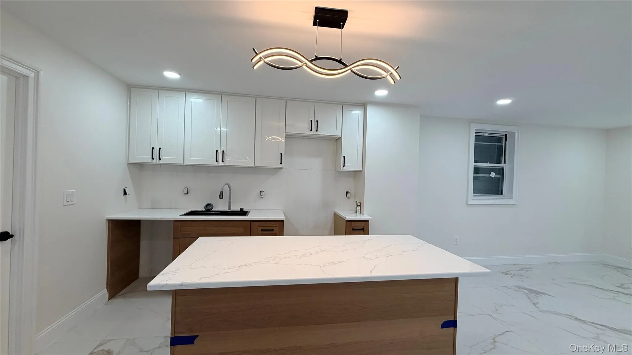 1931 Mayflower Avenue, New York, NY, 3 Bedrooms Bedrooms, 6 Rooms Rooms,2 BathroomsBathrooms,Residential Lease,For Rent,Mayflower,0,1051956 1931 Mayflower Avenue, New York, NY, 3 Bedrooms Bedrooms, 6 Rooms Rooms,2 BathroomsBathrooms,Residential Lease,For Rent,Mayflower,0,1051956