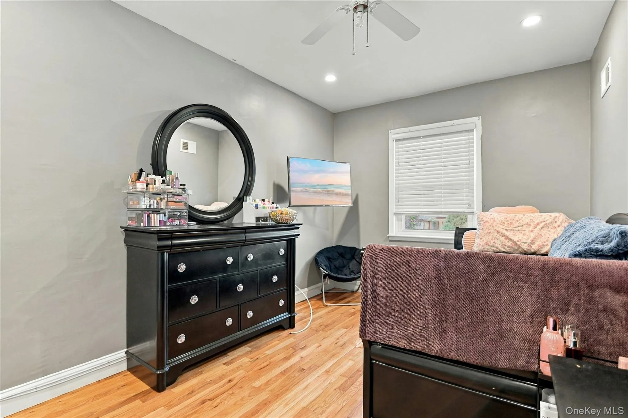 1810 Front Street, Hempstead, NY, 3 Bedrooms Bedrooms, 6 Rooms Rooms,1 BathroomBathrooms,Residential,For Rent,Front,0,1051960 1810 Front Street, Hempstead, NY, 3 Bedrooms Bedrooms, 6 Rooms Rooms,1 BathroomBathrooms,Residential,For Rent,Front,0,1051960
