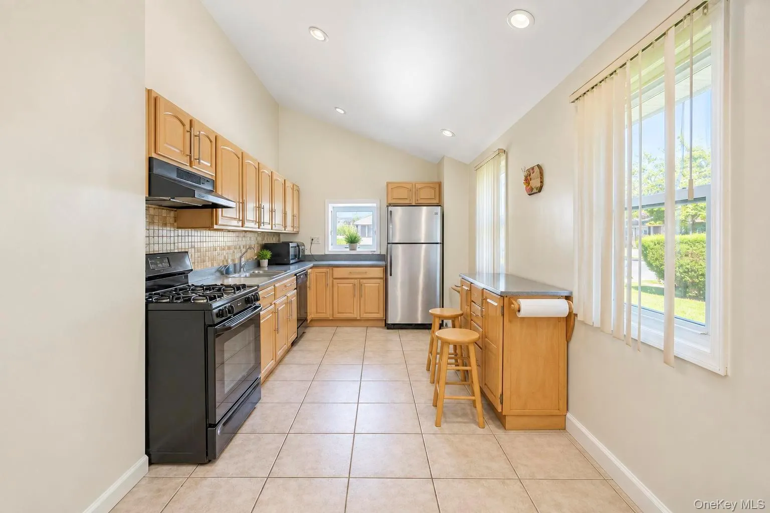 8 Norwalk Lane, Brookhaven, NY, 3 Bedrooms Bedrooms, 5 Rooms Rooms,1 BathroomBathrooms,Residential,For Rent,Norwalk,0,1051965 8 Norwalk Lane, Brookhaven, NY, 3 Bedrooms Bedrooms, 5 Rooms Rooms,1 BathroomBathrooms,Residential,For Rent,Norwalk,0,1051965