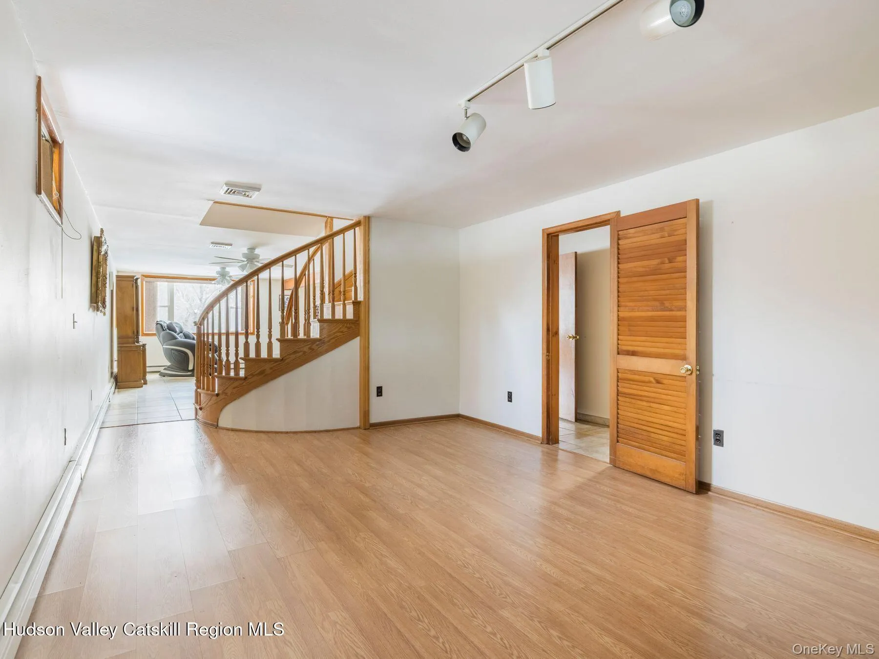 463 Mc Kinstry Road, Gardiner, NY, 3 Bedrooms Bedrooms, 9 Rooms Rooms,2 BathroomsBathrooms,Residential,For Rent,Mc Kinstry,0,1051973 463 Mc Kinstry Road, Gardiner, NY, 3 Bedrooms Bedrooms, 9 Rooms Rooms,2 BathroomsBathrooms,Residential,For Rent,Mc Kinstry,0,1051973