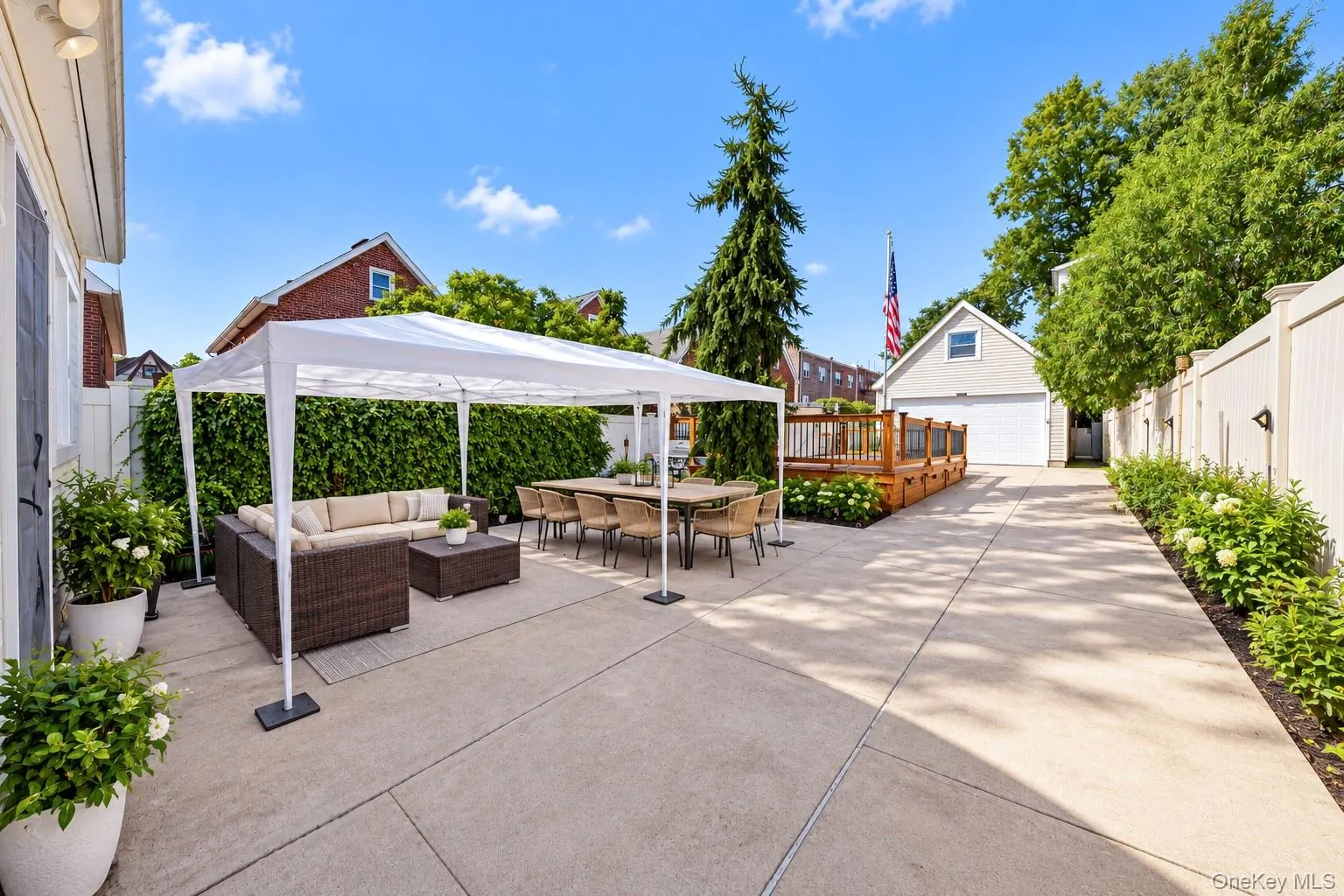 6511 Claran Court, New York, NY, 3 Bedrooms Bedrooms, 7 Rooms Rooms,3 BathroomsBathrooms,Residential,For Rent,Claran,0,1051977 6511 Claran Court, New York, NY, 3 Bedrooms Bedrooms, 7 Rooms Rooms,3 BathroomsBathrooms,Residential,For Rent,Claran,0,1051977