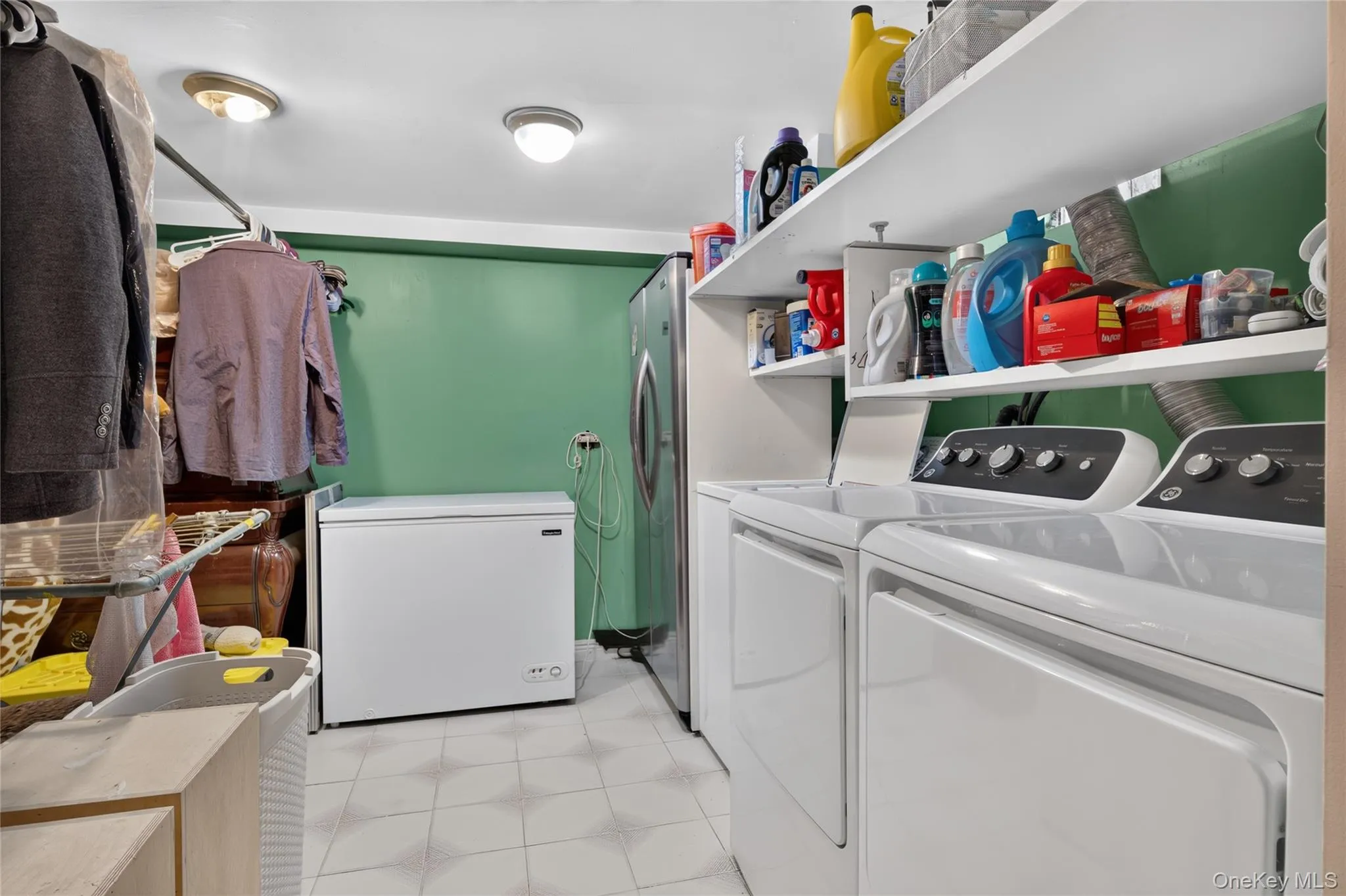 6511 Claran Court, New York, NY, 3 Bedrooms Bedrooms, 7 Rooms Rooms,3 BathroomsBathrooms,Residential,For Rent,Claran,0,1051977 6511 Claran Court, New York, NY, 3 Bedrooms Bedrooms, 7 Rooms Rooms,3 BathroomsBathrooms,Residential,For Rent,Claran,0,1051977