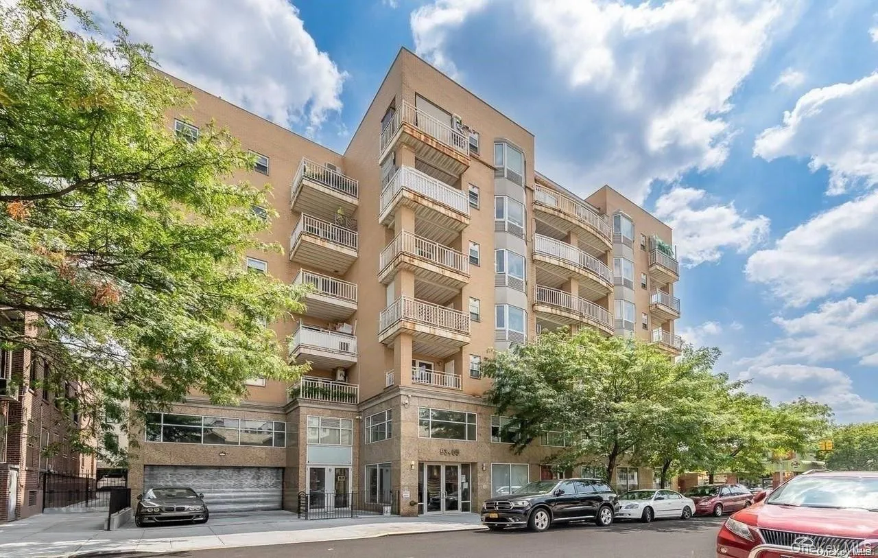 93-05 37th Avenue, New York, NY, 2 Bedrooms Bedrooms, 5 Rooms Rooms,2 BathroomsBathrooms,Residential,For Rent,37th,0,1051978 93-05 37th Avenue, New York, NY, 2 Bedrooms Bedrooms, 5 Rooms Rooms,2 BathroomsBathrooms,Residential,For Rent,37th,0,1051978