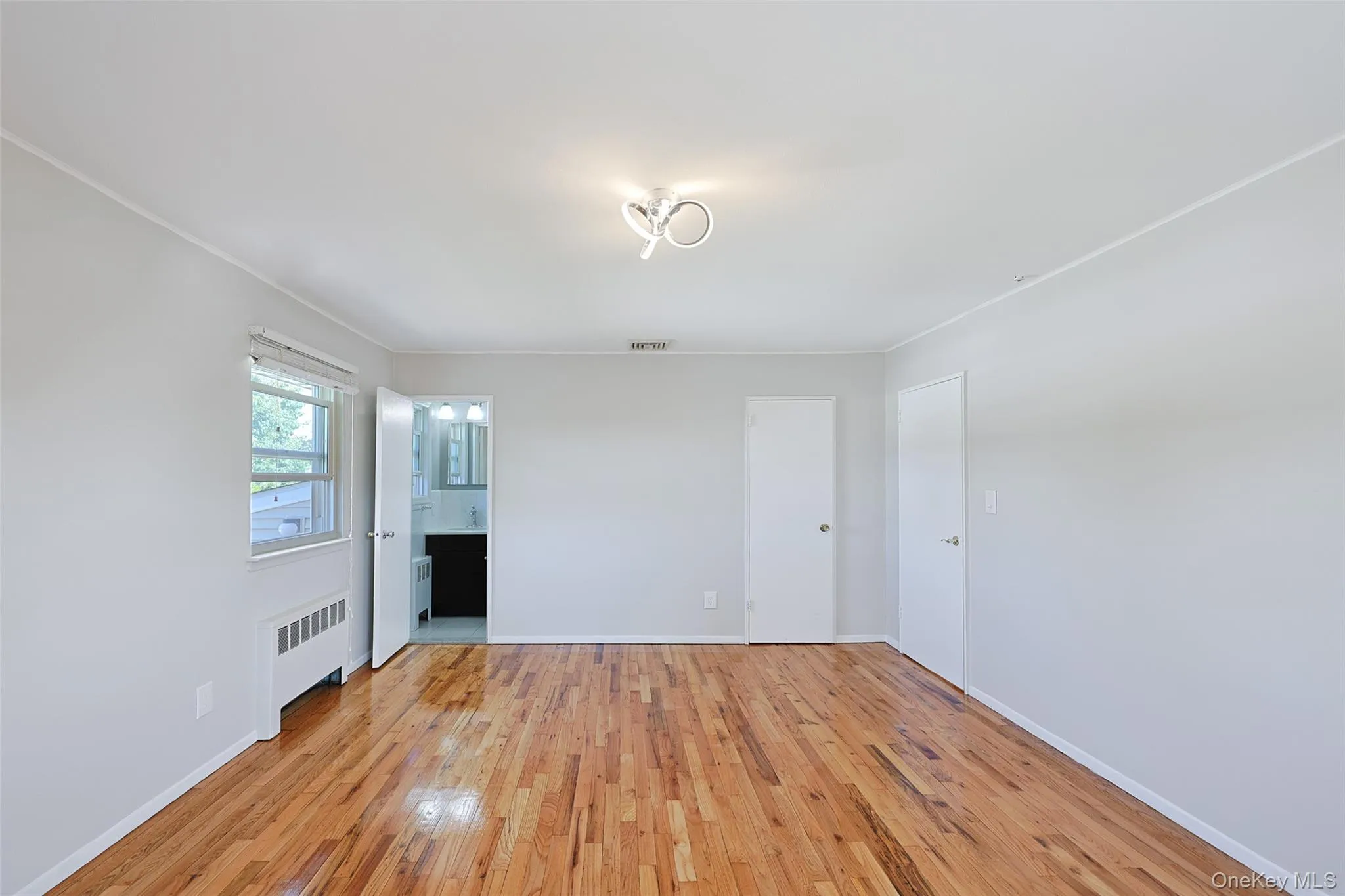 25 Hollywood Drive, Oyster Bay, NY, 3 Bedrooms Bedrooms, 8 Rooms Rooms,2 BathroomsBathrooms,Residential Lease,For Rent,Hollywood,0,1051982 25 Hollywood Drive, Oyster Bay, NY, 3 Bedrooms Bedrooms, 8 Rooms Rooms,2 BathroomsBathrooms,Residential Lease,For Rent,Hollywood,0,1051982