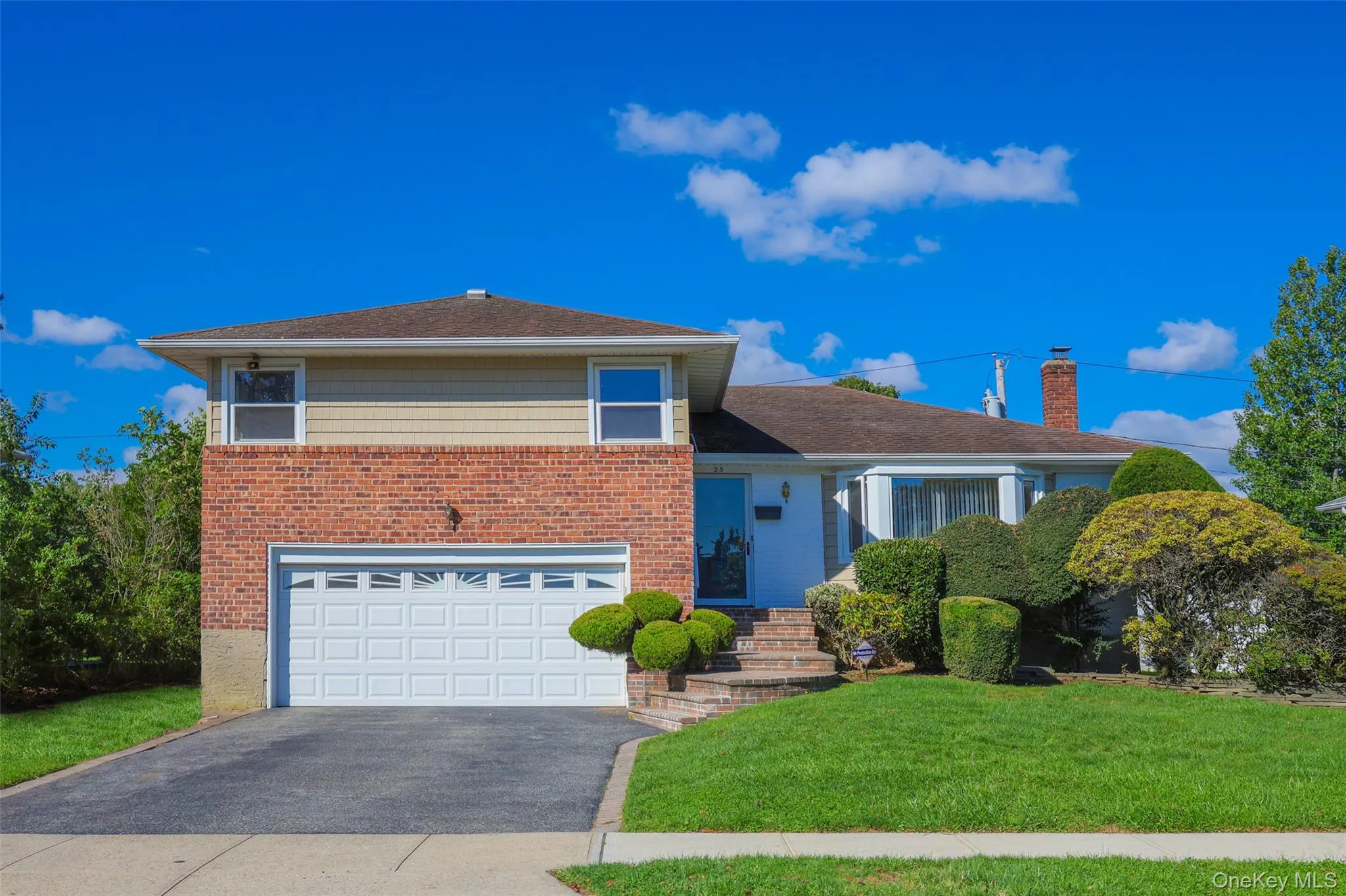 25 Hollywood Drive, Oyster Bay, NY, 3 Bedrooms Bedrooms, 8 Rooms Rooms,2 BathroomsBathrooms,Residential Lease,For Rent,Hollywood,0,1051982 25 Hollywood Drive, Oyster Bay, NY, 3 Bedrooms Bedrooms, 8 Rooms Rooms,2 BathroomsBathrooms,Residential Lease,For Rent,Hollywood,0,1051982