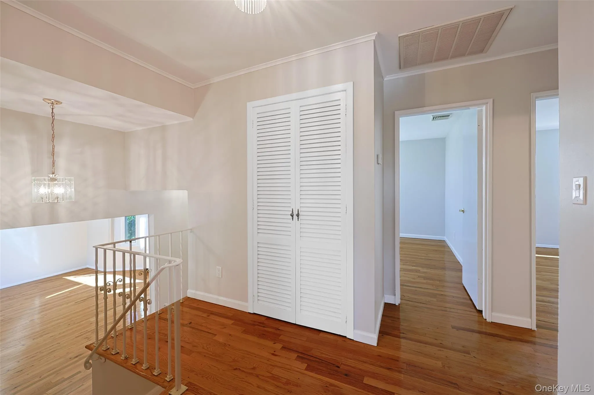 25 Hollywood Drive, Oyster Bay, NY, 3 Bedrooms Bedrooms, 8 Rooms Rooms,2 BathroomsBathrooms,Residential Lease,For Rent,Hollywood,0,1051982 25 Hollywood Drive, Oyster Bay, NY, 3 Bedrooms Bedrooms, 8 Rooms Rooms,2 BathroomsBathrooms,Residential Lease,For Rent,Hollywood,0,1051982