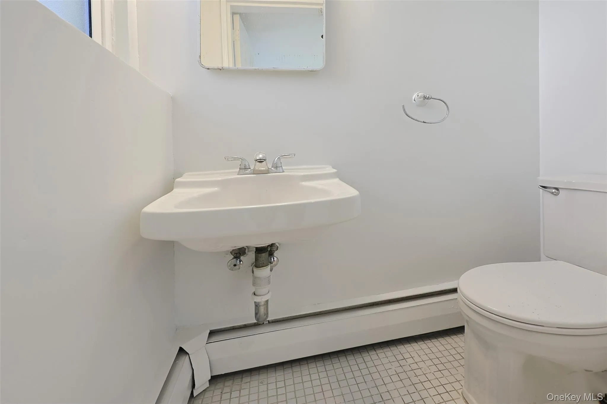 25 Hollywood Drive, Oyster Bay, NY, 3 Bedrooms Bedrooms, 8 Rooms Rooms,2 BathroomsBathrooms,Residential Lease,For Rent,Hollywood,0,1051982 25 Hollywood Drive, Oyster Bay, NY, 3 Bedrooms Bedrooms, 8 Rooms Rooms,2 BathroomsBathrooms,Residential Lease,For Rent,Hollywood,0,1051982