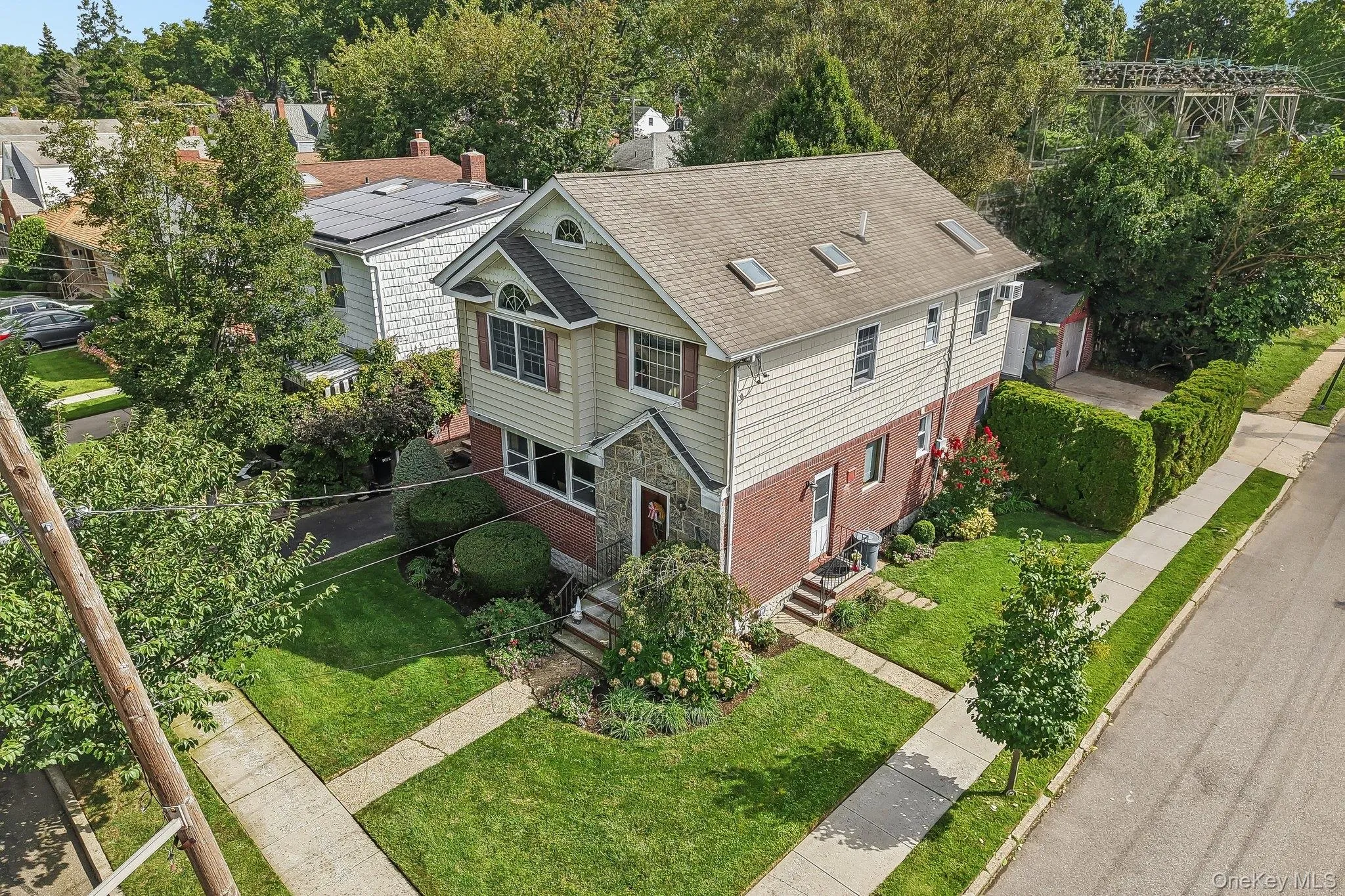 2 Fernwood Terrace, Hempstead, NY, 3 Bedrooms Bedrooms, 6 Rooms Rooms,3 BathroomsBathrooms,Residential,For Rent,Fernwood,0,1051984 2 Fernwood Terrace, Hempstead, NY, 3 Bedrooms Bedrooms, 6 Rooms Rooms,3 BathroomsBathrooms,Residential,For Rent,Fernwood,0,1051984