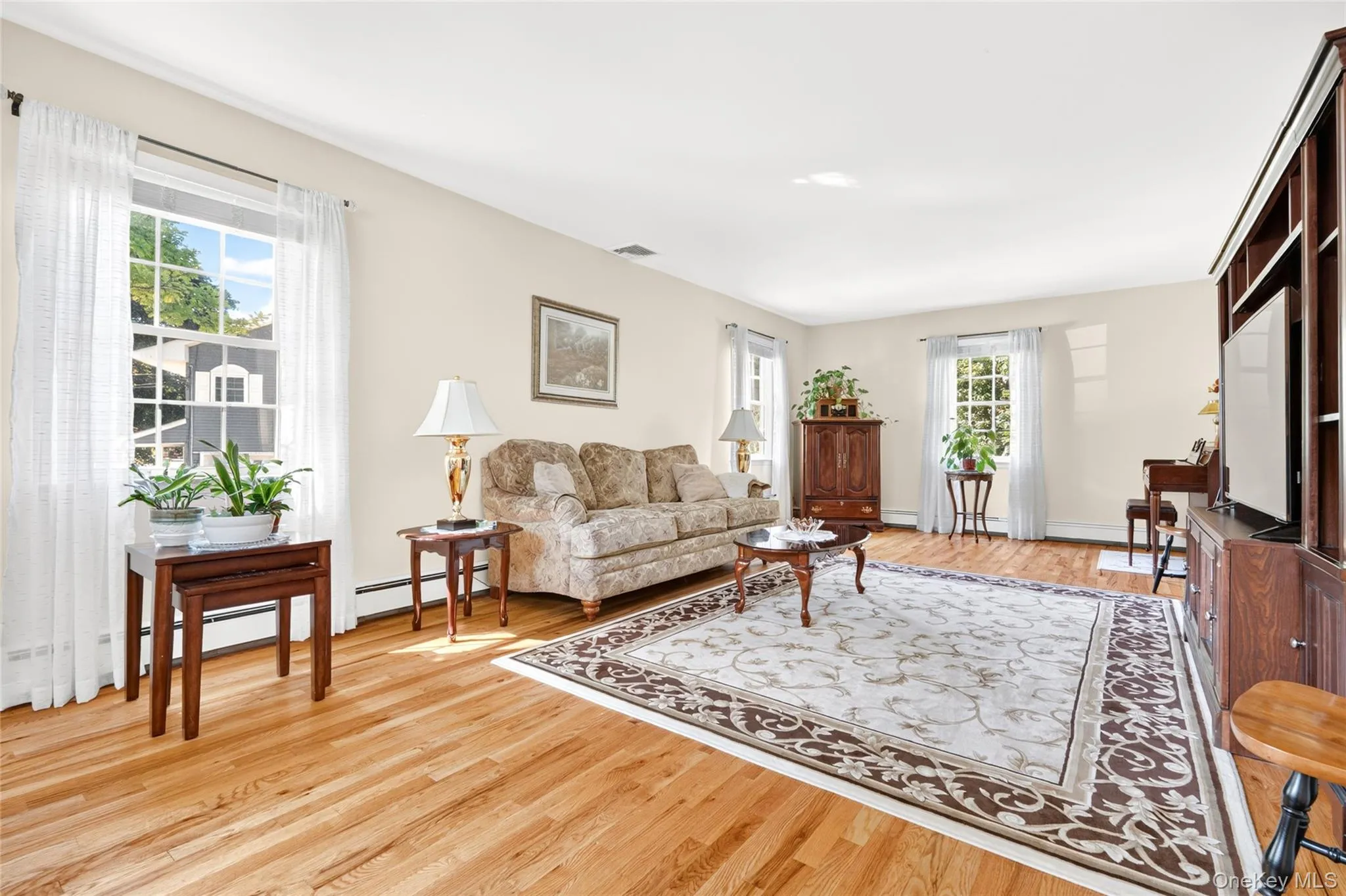4 Wayne Drive, Poughkeepsie (town), NY, 4 Bedrooms Bedrooms, 10 Rooms Rooms,2 BathroomsBathrooms,Residential,For Rent,Wayne,0,1051987 4 Wayne Drive, Poughkeepsie (town), NY, 4 Bedrooms Bedrooms, 10 Rooms Rooms,2 BathroomsBathrooms,Residential,For Rent,Wayne,0,1051987