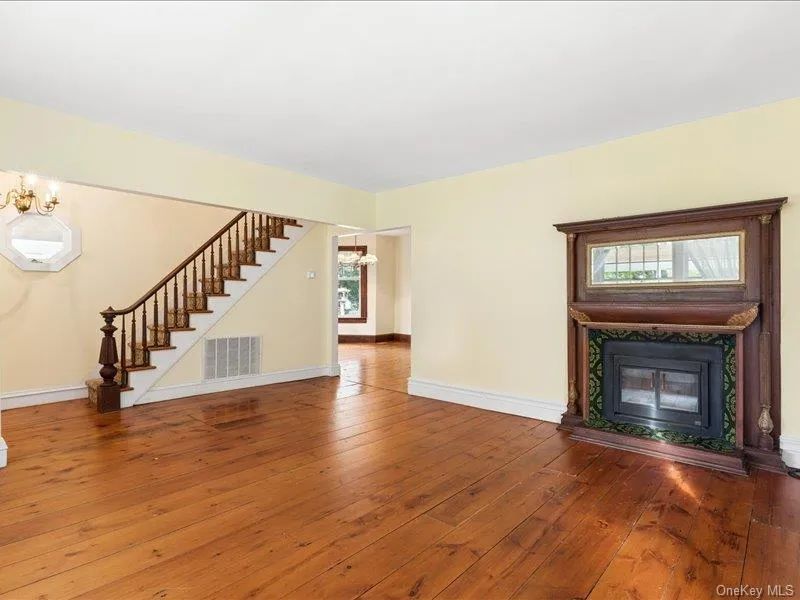 25105 Main Road, Southold, NY, 4 Bedrooms Bedrooms, 9 Rooms Rooms,3 BathroomsBathrooms,Residential,For Rent,Main,0,1051989 25105 Main Road, Southold, NY, 4 Bedrooms Bedrooms, 9 Rooms Rooms,3 BathroomsBathrooms,Residential,For Rent,Main,0,1051989