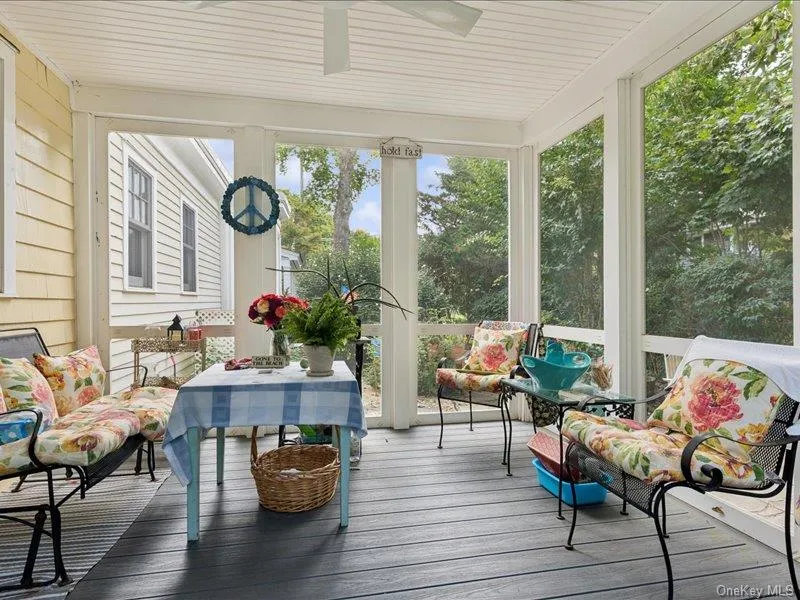 Delightful Enclosed Porch and Entrance to 1-Bedroom Apartment Delightful Enclosed Porch and Entrance to 1-Bedroom Apartment