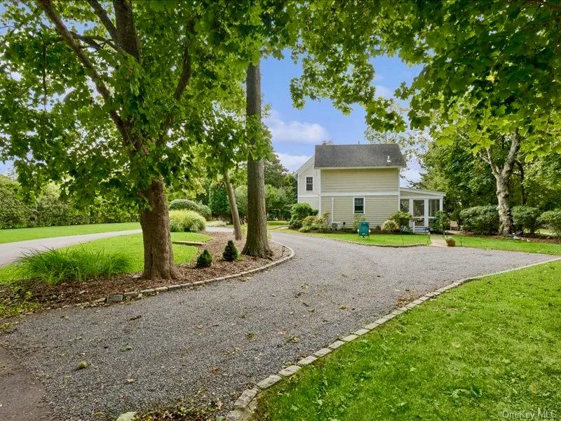 25105 Main Road, Southold, NY, 4 Bedrooms Bedrooms, 9 Rooms Rooms,3 BathroomsBathrooms,Residential,For Rent,Main,0,1051989 25105 Main Road, Southold, NY, 4 Bedrooms Bedrooms, 9 Rooms Rooms,3 BathroomsBathrooms,Residential,For Rent,Main,0,1051989