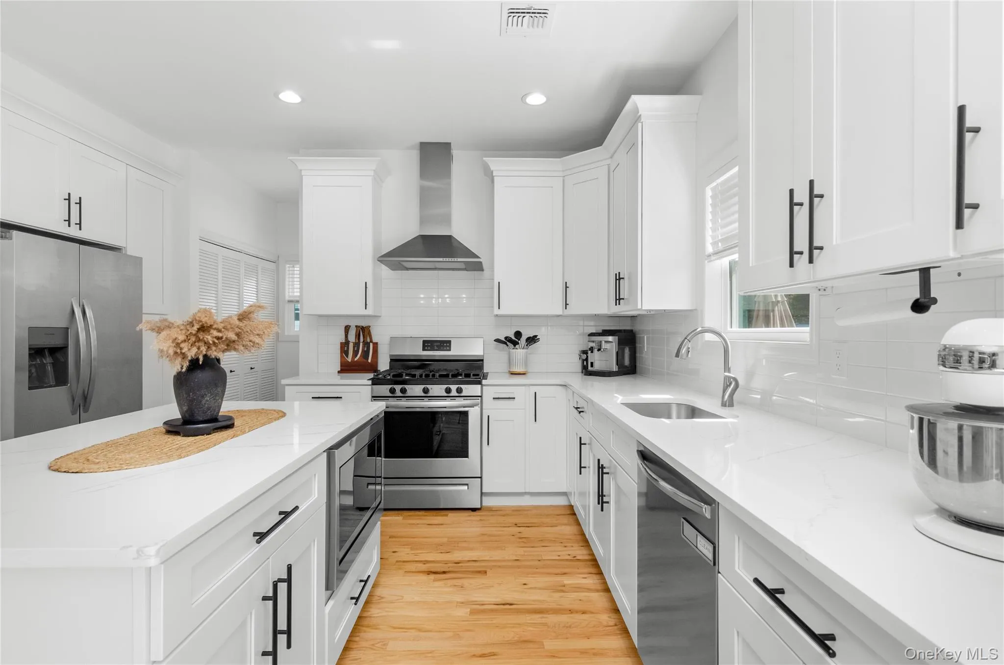 44 James Street, Brookhaven, NY, 4 Bedrooms Bedrooms, 7 Rooms Rooms,2 BathroomsBathrooms,Residential,For Rent,James,0,1051990 44 James Street, Brookhaven, NY, 4 Bedrooms Bedrooms, 7 Rooms Rooms,2 BathroomsBathrooms,Residential,For Rent,James,0,1051990