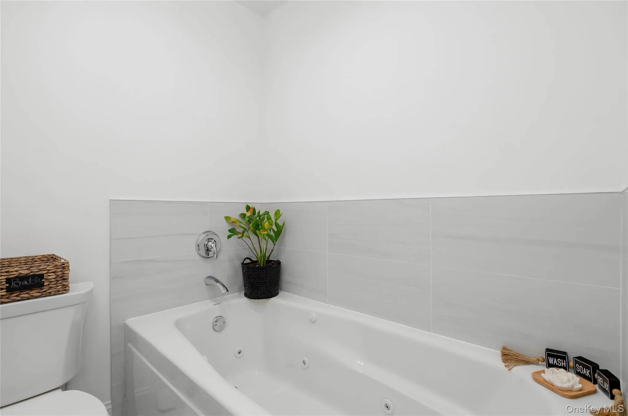 44 James Street, Brookhaven, NY, 4 Bedrooms Bedrooms, 7 Rooms Rooms,2 BathroomsBathrooms,Residential,For Rent,James,0,1051990 44 James Street, Brookhaven, NY, 4 Bedrooms Bedrooms, 7 Rooms Rooms,2 BathroomsBathrooms,Residential,For Rent,James,0,1051990