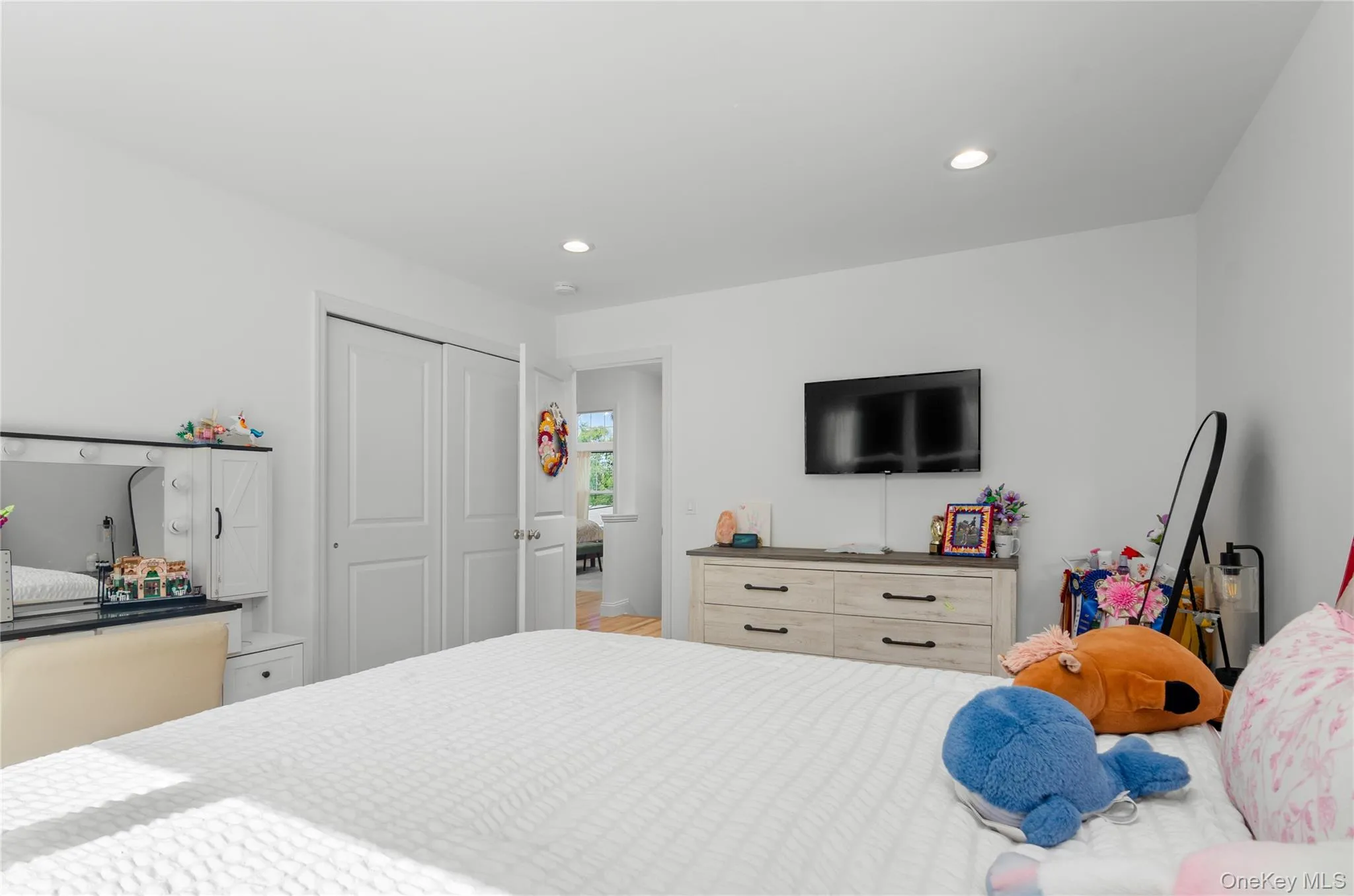 44 James Street, Brookhaven, NY, 4 Bedrooms Bedrooms, 7 Rooms Rooms,2 BathroomsBathrooms,Residential,For Rent,James,0,1051990 44 James Street, Brookhaven, NY, 4 Bedrooms Bedrooms, 7 Rooms Rooms,2 BathroomsBathrooms,Residential,For Rent,James,0,1051990