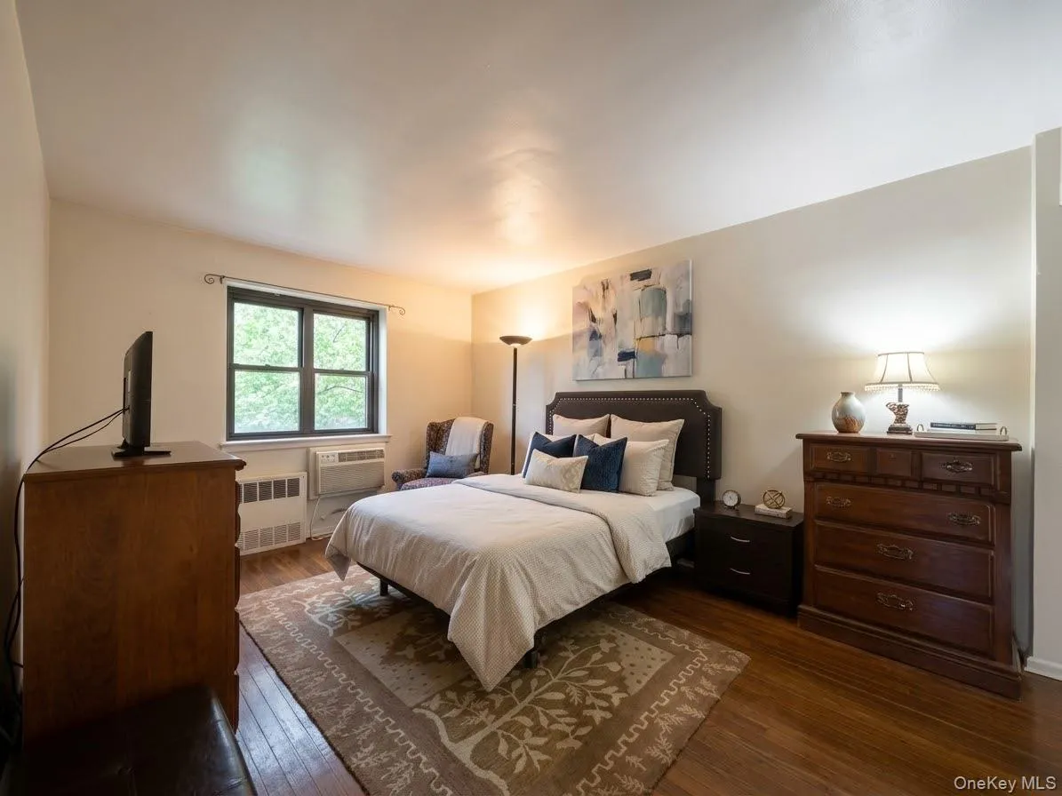 9430 60th Avenue, New York, NY, 3 Bedrooms Bedrooms, 6 Rooms Rooms,1 BathroomBathrooms,Residential,For Rent,60th,0,1051995 9430 60th Avenue, New York, NY, 3 Bedrooms Bedrooms, 6 Rooms Rooms,1 BathroomBathrooms,Residential,For Rent,60th,0,1051995