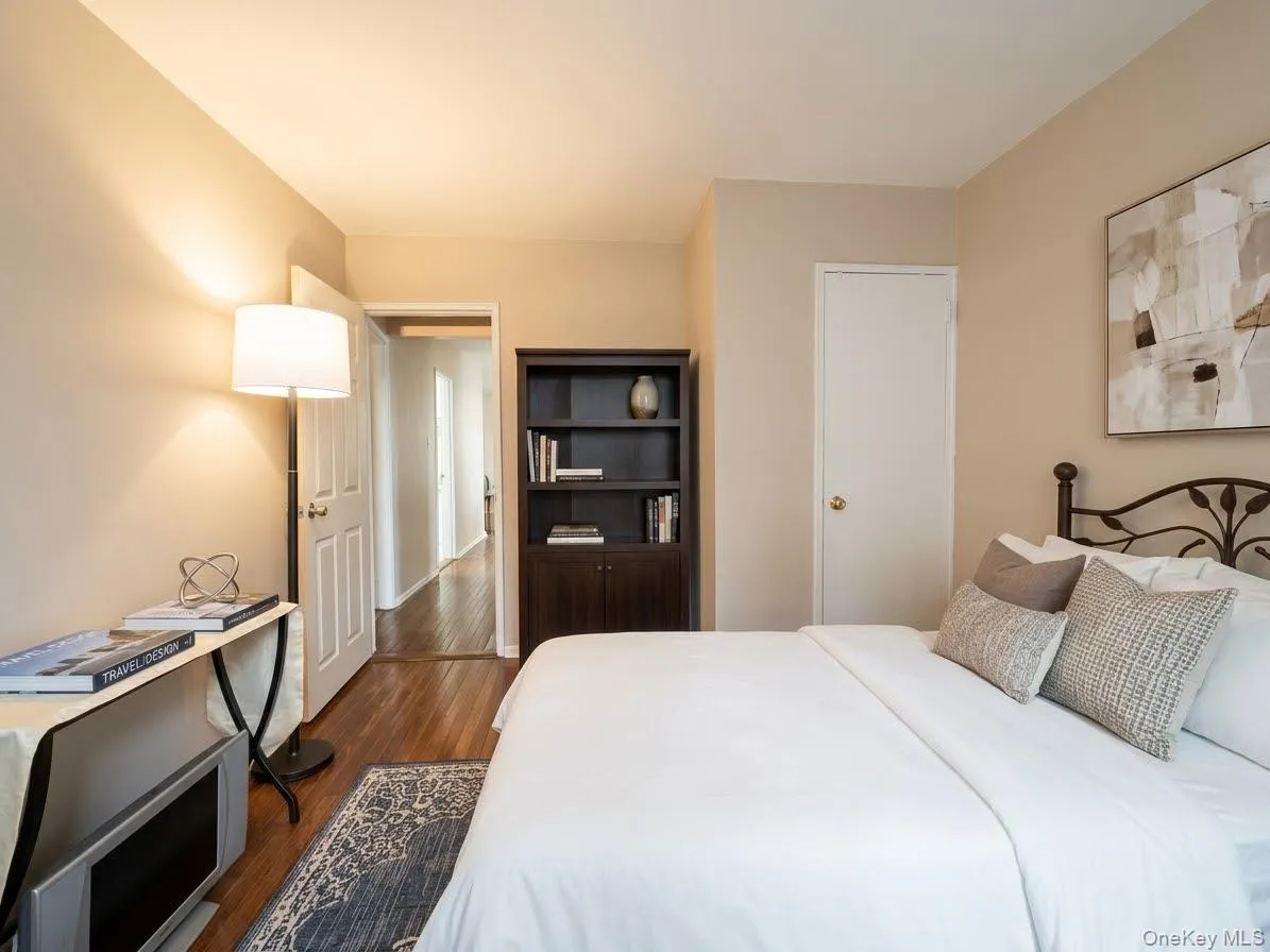 9430 60th Avenue, New York, NY, 3 Bedrooms Bedrooms, 6 Rooms Rooms,1 BathroomBathrooms,Residential,For Rent,60th,0,1051995 9430 60th Avenue, New York, NY, 3 Bedrooms Bedrooms, 6 Rooms Rooms,1 BathroomBathrooms,Residential,For Rent,60th,0,1051995