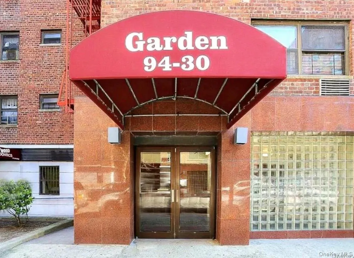 9430 60th Avenue, New York, NY, 3 Bedrooms Bedrooms, 6 Rooms Rooms,1 BathroomBathrooms,Residential,For Rent,60th,0,1051995 9430 60th Avenue, New York, NY, 3 Bedrooms Bedrooms, 6 Rooms Rooms,1 BathroomBathrooms,Residential,For Rent,60th,0,1051995