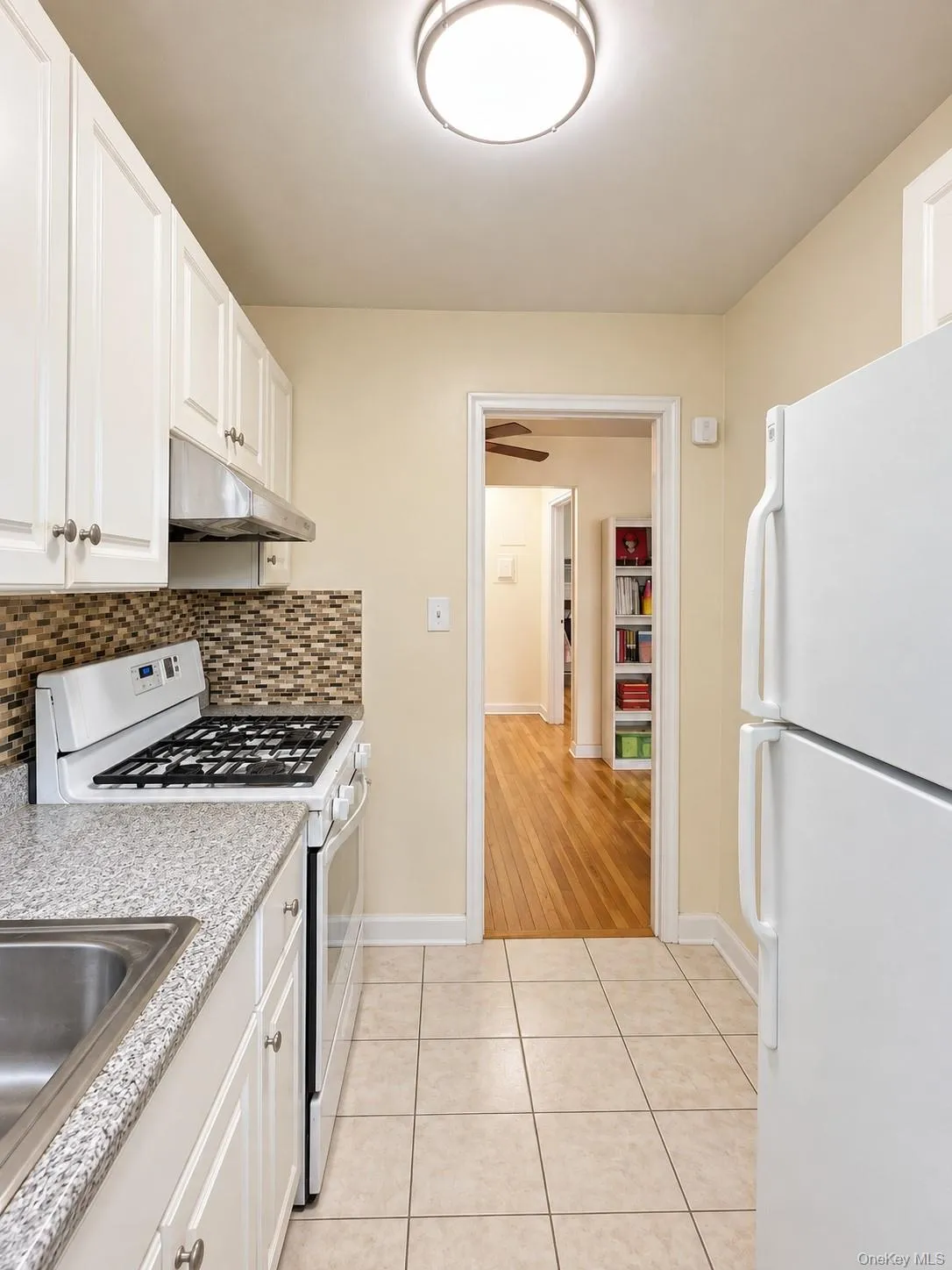 69-12 138th St, New York, NY, 1 Bedroom Bedrooms, 4 Rooms Rooms,1 BathroomBathrooms,Residential,For Rent,138th St,0,1052004 69-12 138th St, New York, NY, 1 Bedroom Bedrooms, 4 Rooms Rooms,1 BathroomBathrooms,Residential,For Rent,138th St,0,1052004