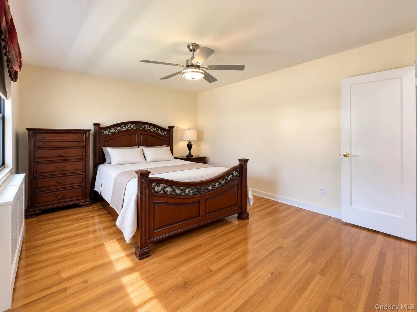 69-12 138th St, New York, NY, 1 Bedroom Bedrooms, 4 Rooms Rooms,1 BathroomBathrooms,Residential,For Rent,138th St,0,1052004 69-12 138th St, New York, NY, 1 Bedroom Bedrooms, 4 Rooms Rooms,1 BathroomBathrooms,Residential,For Rent,138th St,0,1052004