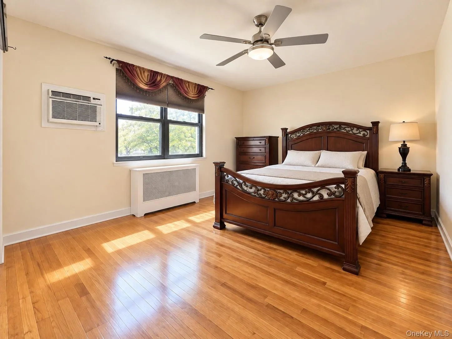 69-12 138th St, New York, NY, 1 Bedroom Bedrooms, 4 Rooms Rooms,1 BathroomBathrooms,Residential,For Rent,138th St,0,1052004 69-12 138th St, New York, NY, 1 Bedroom Bedrooms, 4 Rooms Rooms,1 BathroomBathrooms,Residential,For Rent,138th St,0,1052004