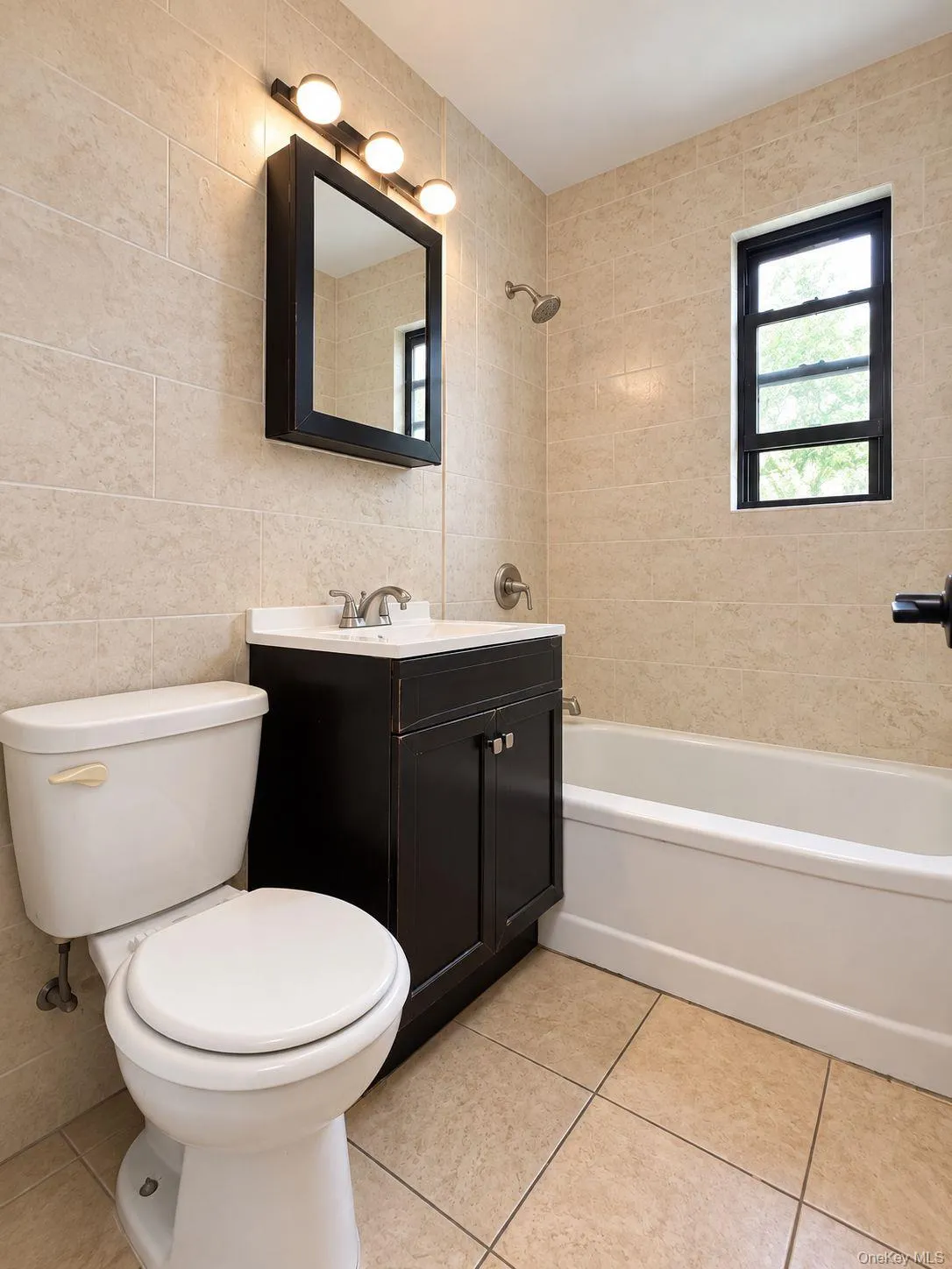 69-12 138th St, New York, NY, 1 Bedroom Bedrooms, 4 Rooms Rooms,1 BathroomBathrooms,Residential,For Rent,138th St,0,1052004 69-12 138th St, New York, NY, 1 Bedroom Bedrooms, 4 Rooms Rooms,1 BathroomBathrooms,Residential,For Rent,138th St,0,1052004