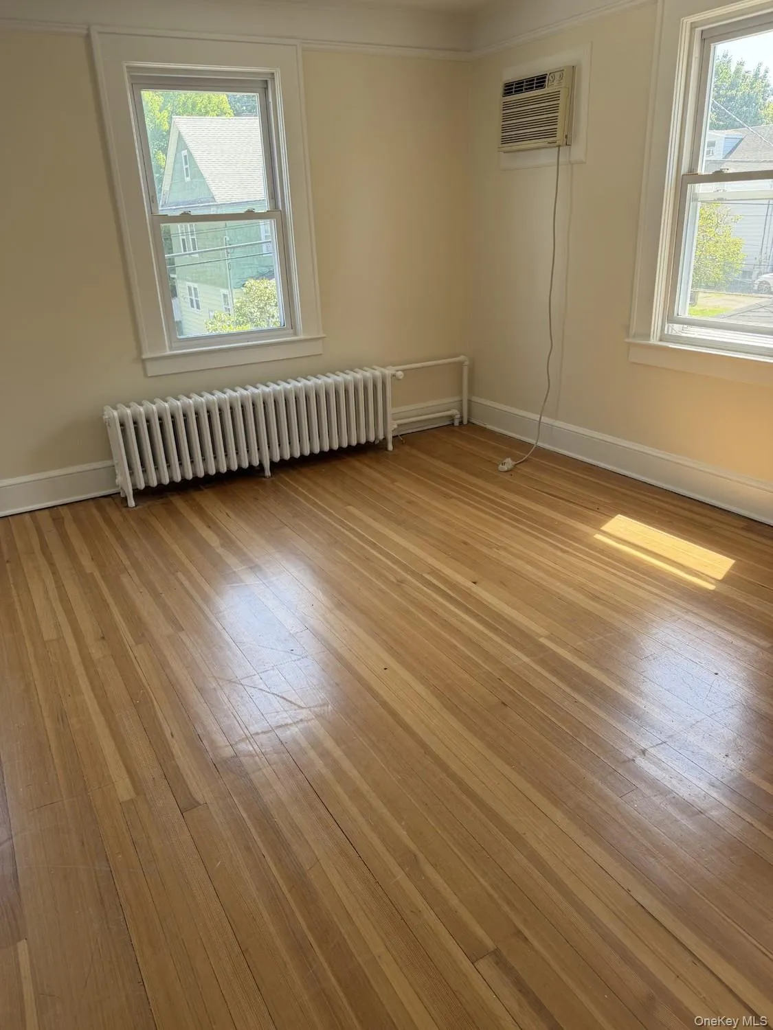 15 Miller Street, Glen Cove, NY, 1 Bedroom Bedrooms, 3 Rooms Rooms,1 BathroomBathrooms,Residential Lease,For Rent,Miller,0,1052019 15 Miller Street, Glen Cove, NY, 1 Bedroom Bedrooms, 3 Rooms Rooms,1 BathroomBathrooms,Residential Lease,For Rent,Miller,0,1052019