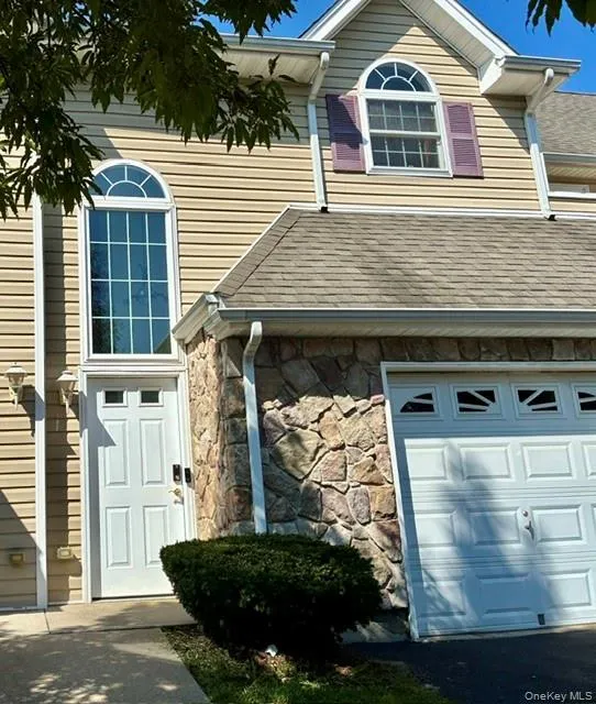 154 Christine Drive, Huntington, NY, 2 Bedrooms Bedrooms, 6 Rooms Rooms,2 BathroomsBathrooms,Residential,For Rent,Christine,0,1052021 154 Christine Drive, Huntington, NY, 2 Bedrooms Bedrooms, 6 Rooms Rooms,2 BathroomsBathrooms,Residential,For Rent,Christine,0,1052021