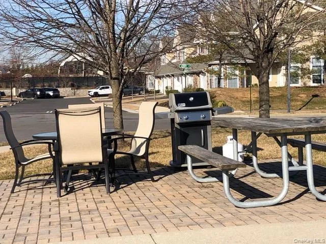 154 Christine Drive, Huntington, NY, 2 Bedrooms Bedrooms, 6 Rooms Rooms,2 BathroomsBathrooms,Residential,For Rent,Christine,0,1052021 154 Christine Drive, Huntington, NY, 2 Bedrooms Bedrooms, 6 Rooms Rooms,2 BathroomsBathrooms,Residential,For Rent,Christine,0,1052021