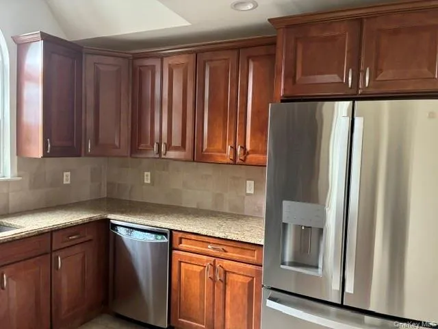 154 Christine Drive, Huntington, NY, 2 Bedrooms Bedrooms, 6 Rooms Rooms,2 BathroomsBathrooms,Residential,For Rent,Christine,0,1052021 154 Christine Drive, Huntington, NY, 2 Bedrooms Bedrooms, 6 Rooms Rooms,2 BathroomsBathrooms,Residential,For Rent,Christine,0,1052021