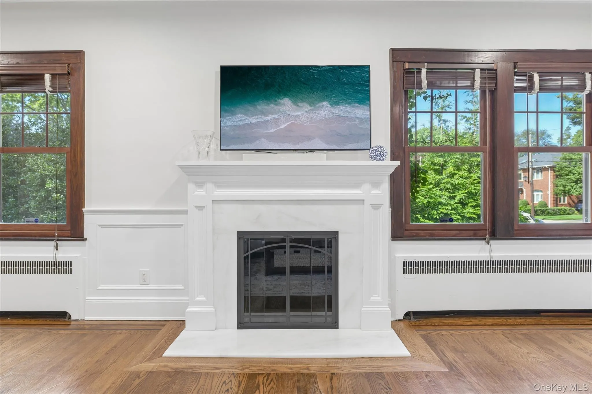 206 Glenmore Street, North Hempstead, NY, 3 Bedrooms Bedrooms, 7 Rooms Rooms,1 BathroomBathrooms,Residential,For Rent,Glenmore,0,1052028 206 Glenmore Street, North Hempstead, NY, 3 Bedrooms Bedrooms, 7 Rooms Rooms,1 BathroomBathrooms,Residential,For Rent,Glenmore,0,1052028