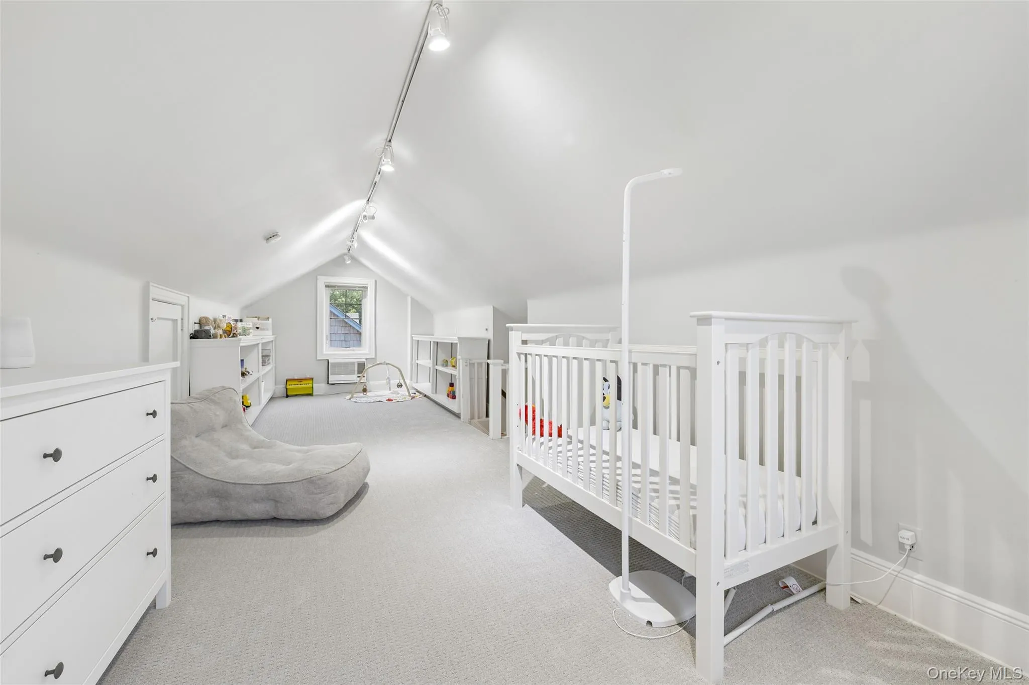 206 Glenmore Street, North Hempstead, NY, 3 Bedrooms Bedrooms, 7 Rooms Rooms,1 BathroomBathrooms,Residential,For Rent,Glenmore,0,1052028 206 Glenmore Street, North Hempstead, NY, 3 Bedrooms Bedrooms, 7 Rooms Rooms,1 BathroomBathrooms,Residential,For Rent,Glenmore,0,1052028
