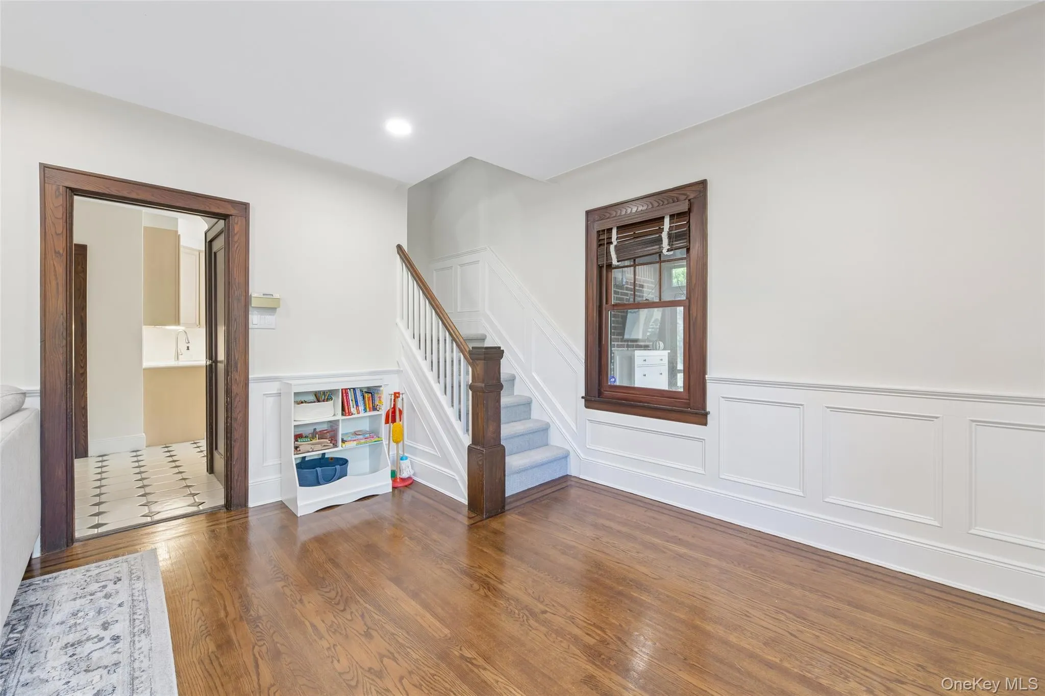 206 Glenmore Street, North Hempstead, NY, 3 Bedrooms Bedrooms, 7 Rooms Rooms,1 BathroomBathrooms,Residential,For Rent,Glenmore,0,1052028 206 Glenmore Street, North Hempstead, NY, 3 Bedrooms Bedrooms, 7 Rooms Rooms,1 BathroomBathrooms,Residential,For Rent,Glenmore,0,1052028