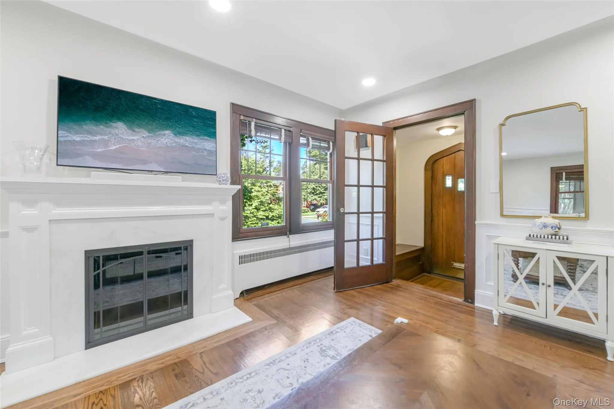 206 Glenmore Street, North Hempstead, NY, 3 Bedrooms Bedrooms, 7 Rooms Rooms,1 BathroomBathrooms,Residential,For Rent,Glenmore,0,1052028 206 Glenmore Street, North Hempstead, NY, 3 Bedrooms Bedrooms, 7 Rooms Rooms,1 BathroomBathrooms,Residential,For Rent,Glenmore,0,1052028