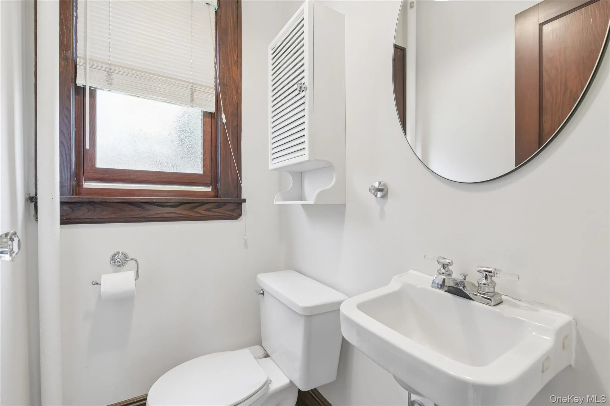 206 Glenmore Street, North Hempstead, NY, 3 Bedrooms Bedrooms, 7 Rooms Rooms,1 BathroomBathrooms,Residential,For Rent,Glenmore,0,1052028 206 Glenmore Street, North Hempstead, NY, 3 Bedrooms Bedrooms, 7 Rooms Rooms,1 BathroomBathrooms,Residential,For Rent,Glenmore,0,1052028