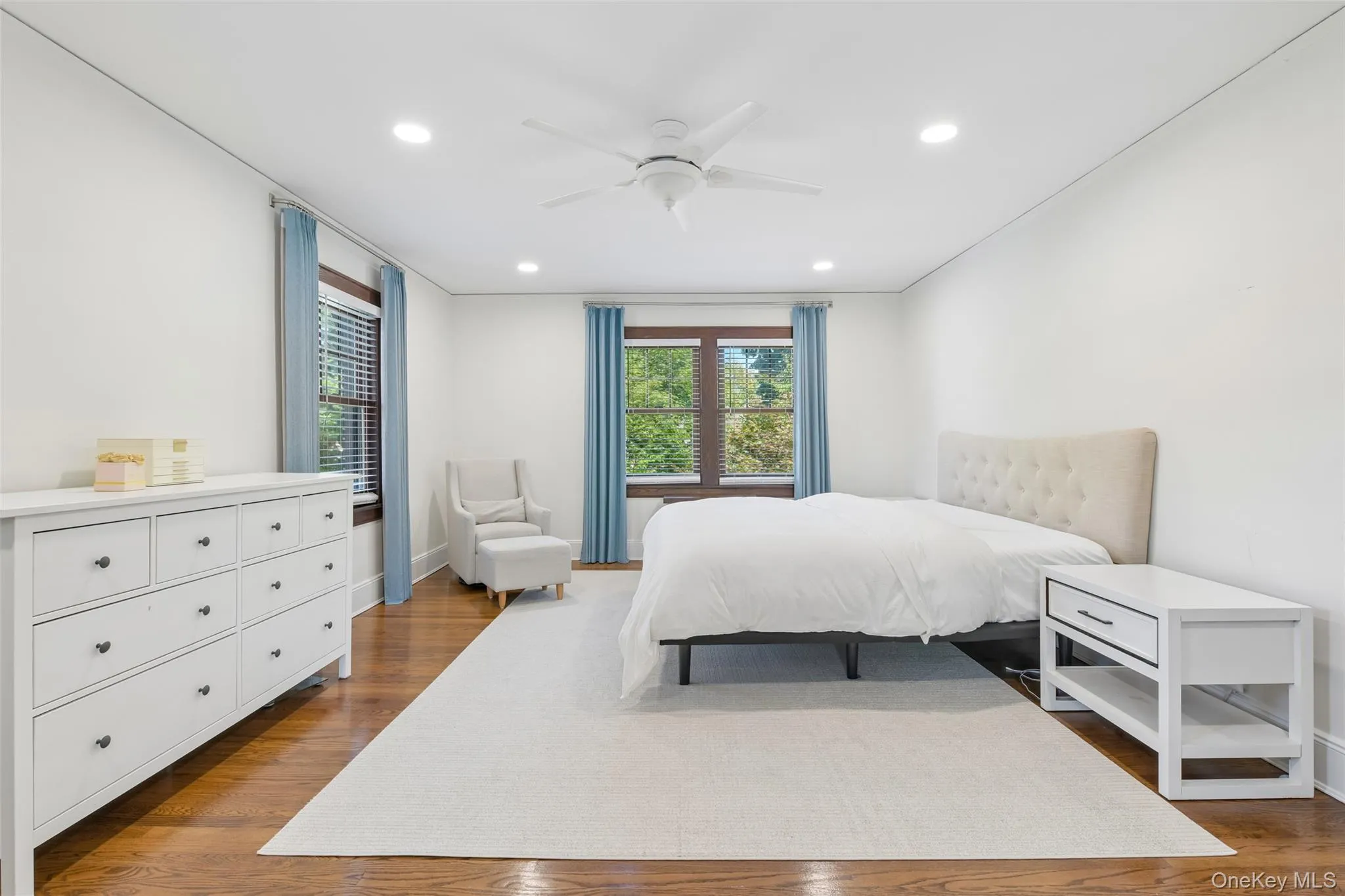206 Glenmore Street, North Hempstead, NY, 3 Bedrooms Bedrooms, 7 Rooms Rooms,1 BathroomBathrooms,Residential,For Rent,Glenmore,0,1052028 206 Glenmore Street, North Hempstead, NY, 3 Bedrooms Bedrooms, 7 Rooms Rooms,1 BathroomBathrooms,Residential,For Rent,Glenmore,0,1052028