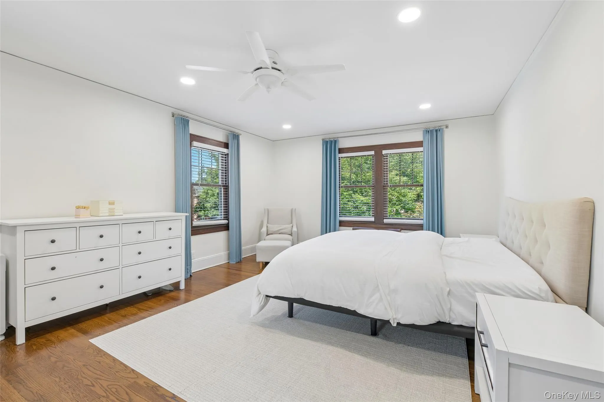 206 Glenmore Street, North Hempstead, NY, 3 Bedrooms Bedrooms, 7 Rooms Rooms,1 BathroomBathrooms,Residential,For Rent,Glenmore,0,1052028 206 Glenmore Street, North Hempstead, NY, 3 Bedrooms Bedrooms, 7 Rooms Rooms,1 BathroomBathrooms,Residential,For Rent,Glenmore,0,1052028