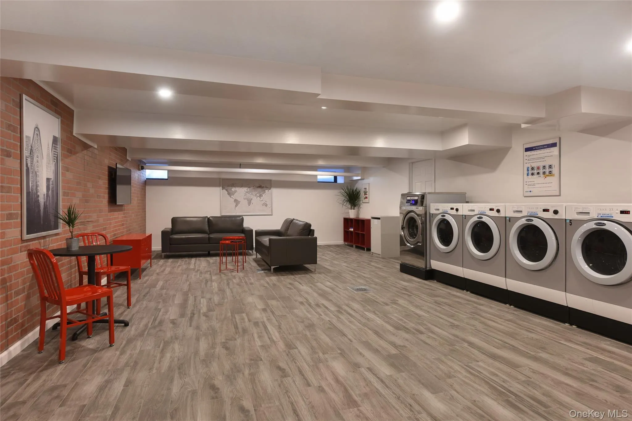 21 Barstow Road, North Hempstead, NY, 2 Bedrooms Bedrooms, 5 Rooms Rooms,1 BathroomBathrooms,Residential,For Rent,Barstow,0,1052043 21 Barstow Road, North Hempstead, NY, 2 Bedrooms Bedrooms, 5 Rooms Rooms,1 BathroomBathrooms,Residential,For Rent,Barstow,0,1052043