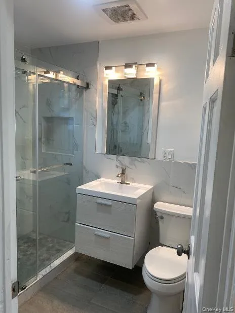 85-25 Kendrick Place, New York, NY, 3 Bedrooms Bedrooms, 6 Rooms Rooms,1 BathroomBathrooms,Residential Lease,For Rent,Kendrick Place,0,1052044 85-25 Kendrick Place, New York, NY, 3 Bedrooms Bedrooms, 6 Rooms Rooms,1 BathroomBathrooms,Residential Lease,For Rent,Kendrick Place,0,1052044
