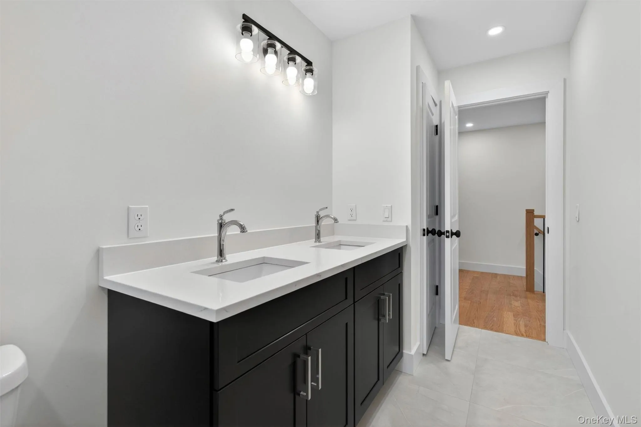 5 Blanchard Street, Middletown, NY, 3 Bedrooms Bedrooms, 6 Rooms Rooms,2 BathroomsBathrooms,Residential,For Rent,Blanchard,0,1052046 5 Blanchard Street, Middletown, NY, 3 Bedrooms Bedrooms, 6 Rooms Rooms,2 BathroomsBathrooms,Residential,For Rent,Blanchard,0,1052046