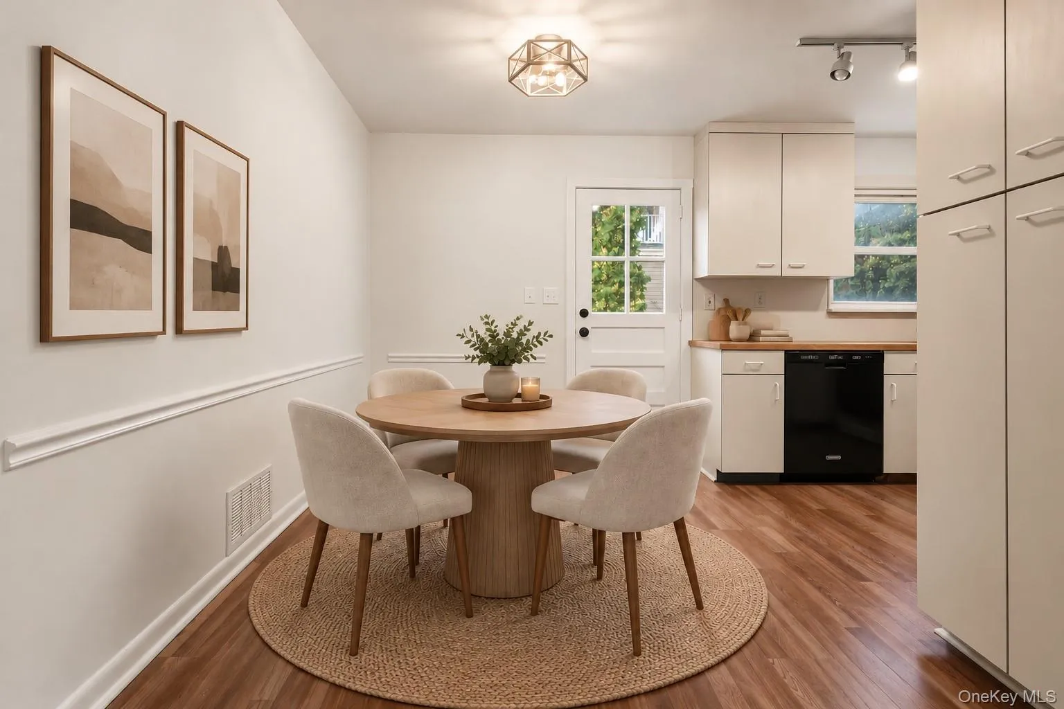 57 King Street, Greenburgh, NY, 4 Bedrooms Bedrooms, 7 Rooms Rooms,2 BathroomsBathrooms,Residential,For Rent,King,0,1052049 57 King Street, Greenburgh, NY, 4 Bedrooms Bedrooms, 7 Rooms Rooms,2 BathroomsBathrooms,Residential,For Rent,King,0,1052049
