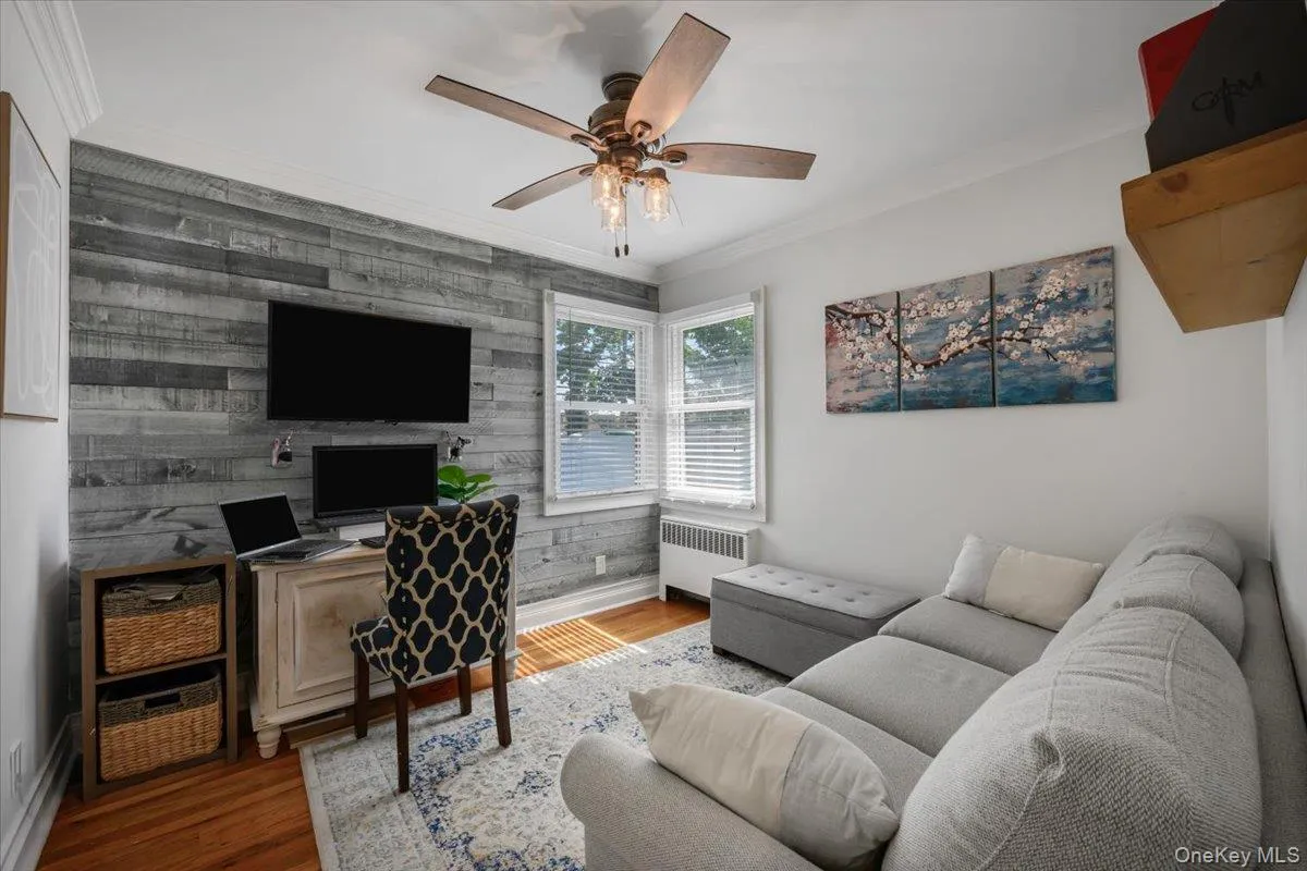 2014 Central Drive, Hempstead, NY, 3 Bedrooms Bedrooms, 6 Rooms Rooms,2 BathroomsBathrooms,Residential,For Rent,Central,0,1052052 2014 Central Drive, Hempstead, NY, 3 Bedrooms Bedrooms, 6 Rooms Rooms,2 BathroomsBathrooms,Residential,For Rent,Central,0,1052052