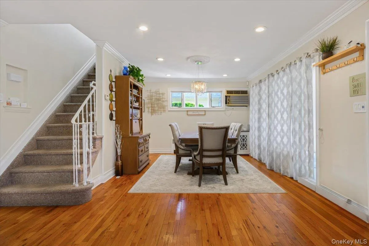 2014 Central Drive, Hempstead, NY, 3 Bedrooms Bedrooms, 6 Rooms Rooms,2 BathroomsBathrooms,Residential,For Rent,Central,0,1052052 2014 Central Drive, Hempstead, NY, 3 Bedrooms Bedrooms, 6 Rooms Rooms,2 BathroomsBathrooms,Residential,For Rent,Central,0,1052052