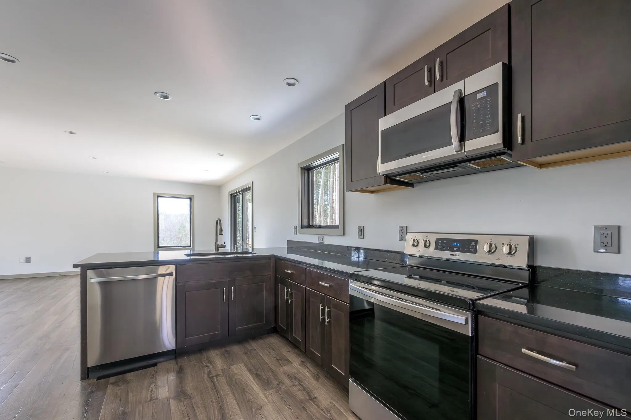 30 Ridge Lane, Hillsdale, NY, 3 Bedrooms Bedrooms, 6 Rooms Rooms,2 BathroomsBathrooms,Residential,For Rent,Ridge,0,1052067 30 Ridge Lane, Hillsdale, NY, 3 Bedrooms Bedrooms, 6 Rooms Rooms,2 BathroomsBathrooms,Residential,For Rent,Ridge,0,1052067