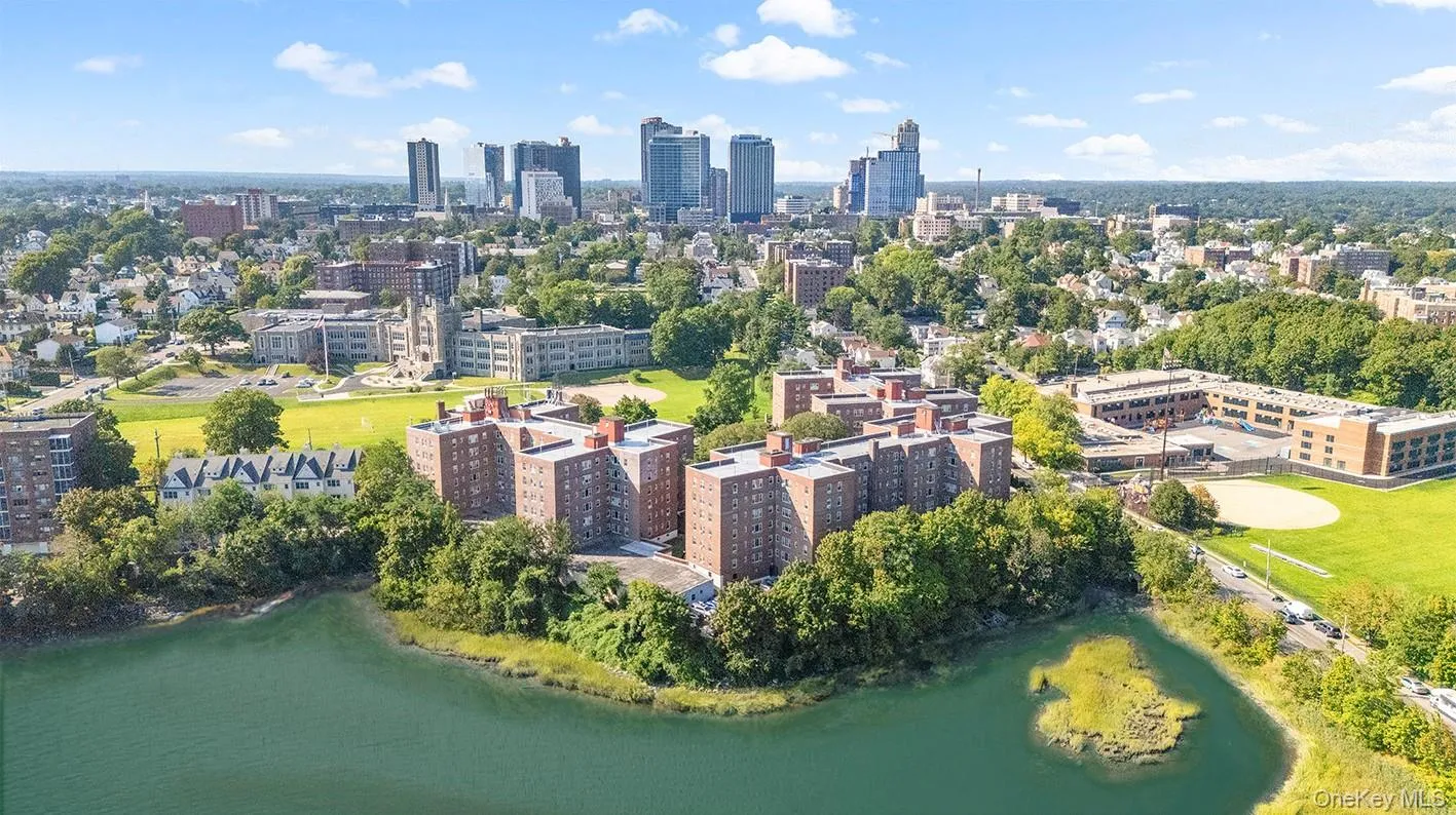230 Pelham Road, New Rochelle, NY, 1 Bedroom Bedrooms, 3 Rooms Rooms,1 BathroomBathrooms,Residential,For Rent,Pelham,0,1052073 230 Pelham Road, New Rochelle, NY, 1 Bedroom Bedrooms, 3 Rooms Rooms,1 BathroomBathrooms,Residential,For Rent,Pelham,0,1052073