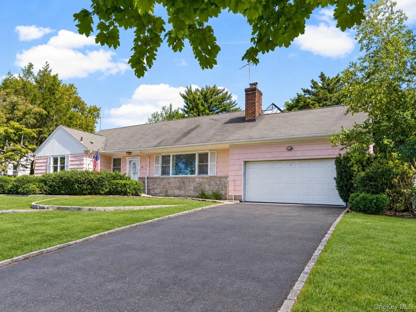 25 Manger Circle, Pelham, NY, 4 Bedrooms Bedrooms, 10 Rooms Rooms,3 BathroomsBathrooms,Residential,For Rent,Manger,0,1052076 25 Manger Circle, Pelham, NY, 4 Bedrooms Bedrooms, 10 Rooms Rooms,3 BathroomsBathrooms,Residential,For Rent,Manger,0,1052076